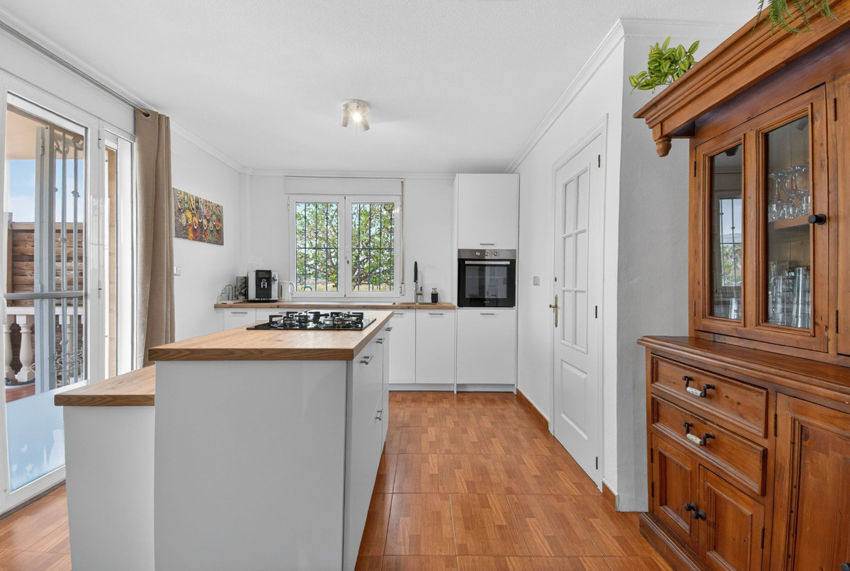 For sale - 5 Bedroom 3 Bathroom House - Finca - Cortijo in Crevillente - Crevillent - Crevillente - Crevillent Centro  - Alicante