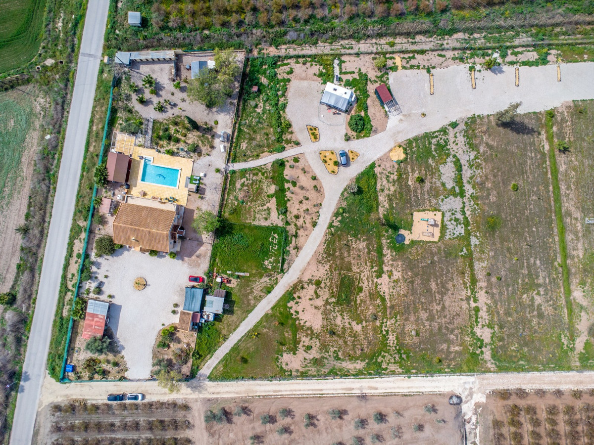 For sale - 5 Bedroom 3 Bathroom House - Finca - Cortijo in Crevillente - Crevillent - Crevillente - Crevillent Centro  - Alicante