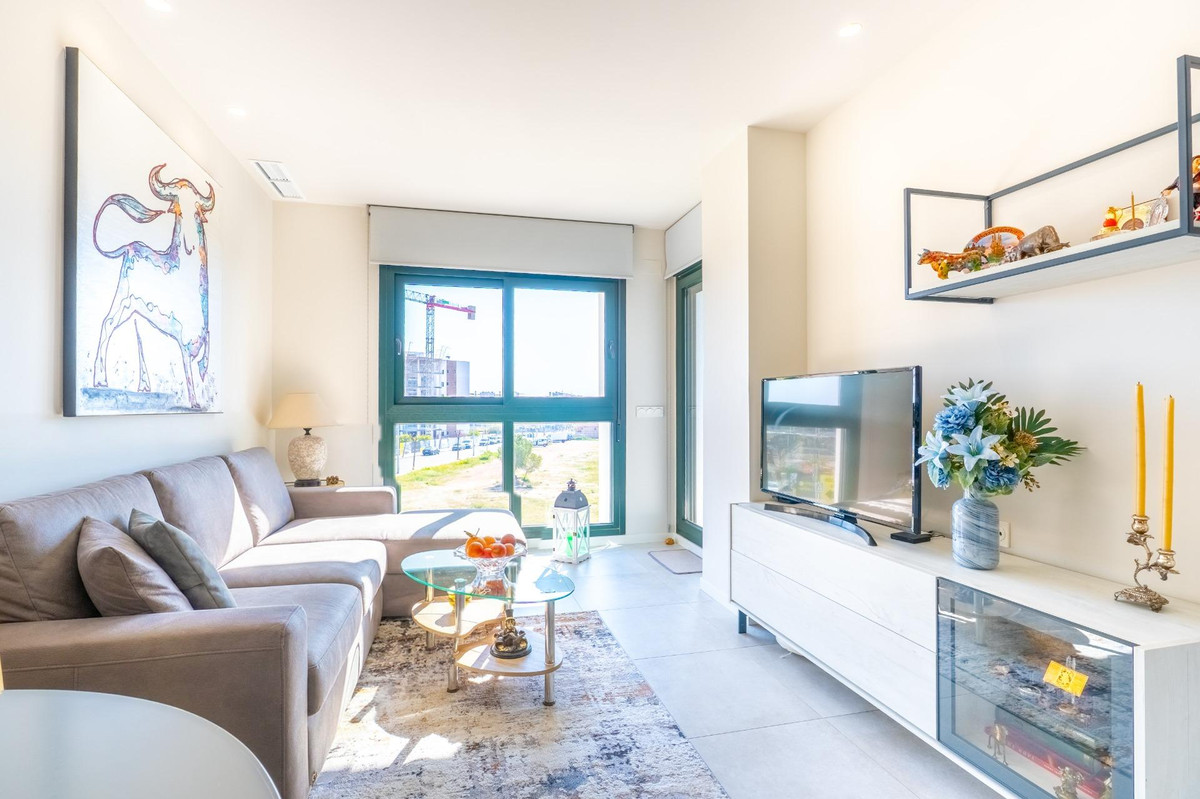 Sold - 2 Bedroom 2 Bathroom Apartment - Middle Floor Apartment in Orihuela - Mil Palmeras  - Alicante