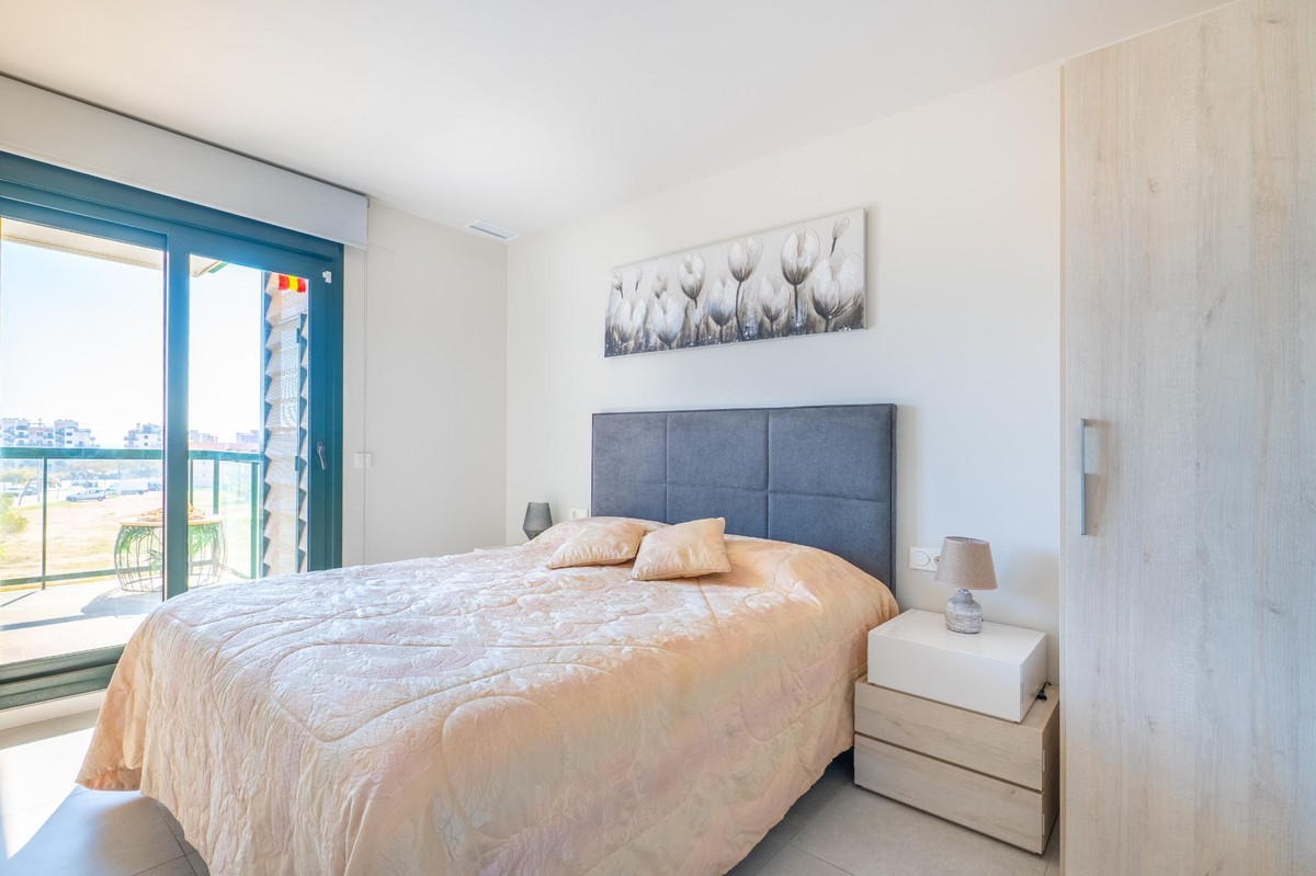 Sold - 2 Bedroom 2 Bathroom Apartment - Middle Floor Apartment in Orihuela - Mil Palmeras  - Alicante