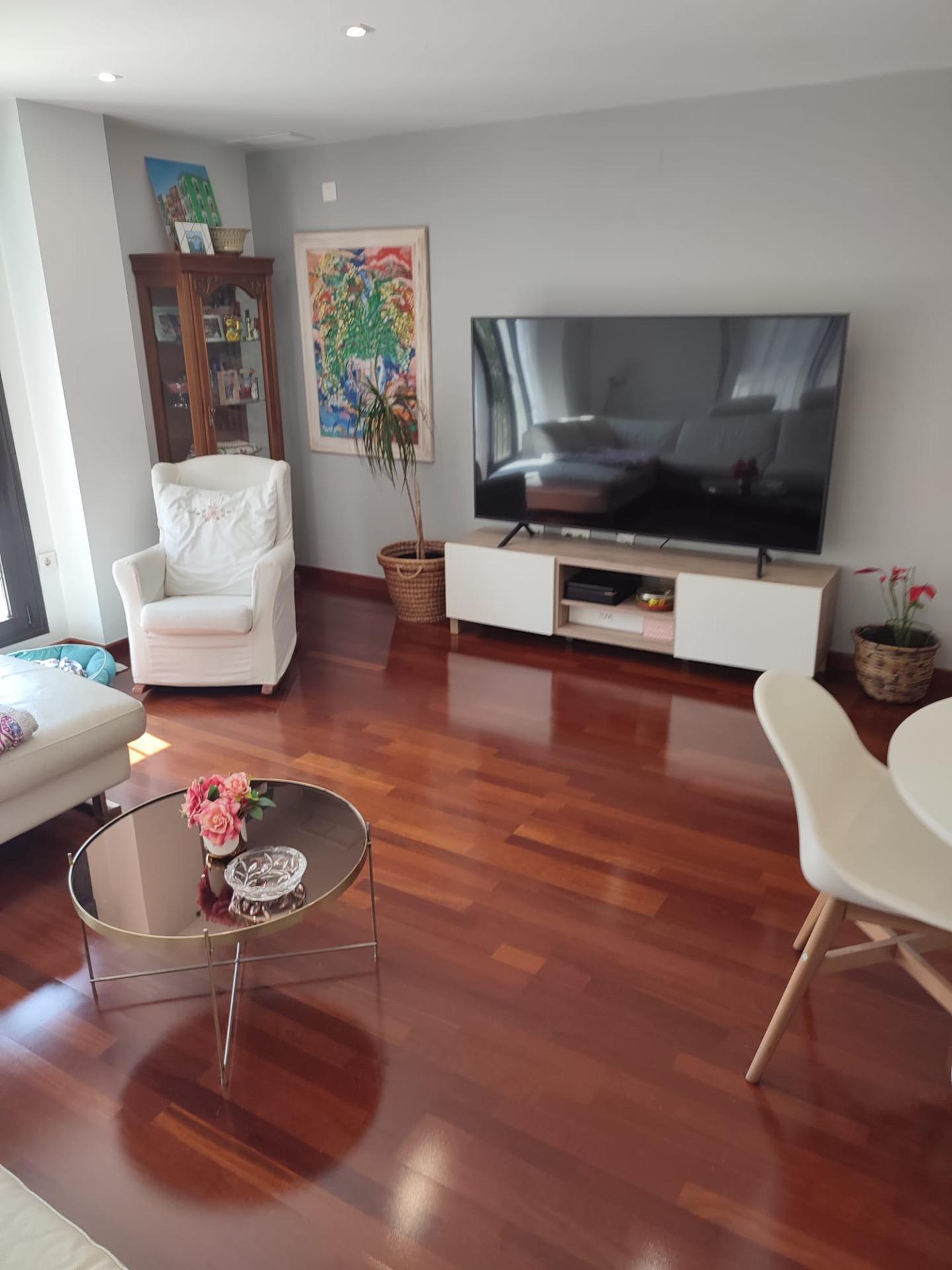 For sale - 4 Bedroom 2 Bathroom Apartment in Orihuela - Zona Centro  - Alicante