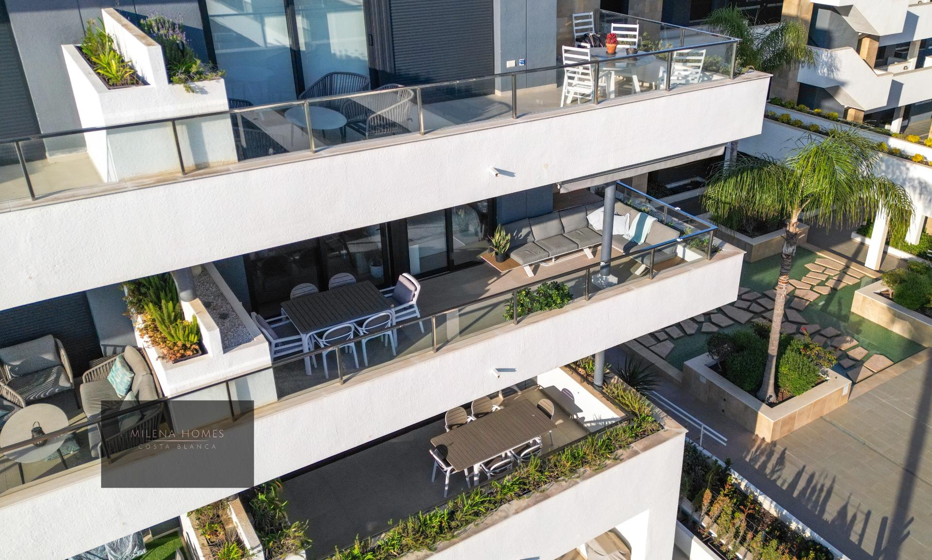 For sale - 3 Bedroom 2 Bathroom Apartment in Orihuela Costa - Playa Flamenca  - Alicante