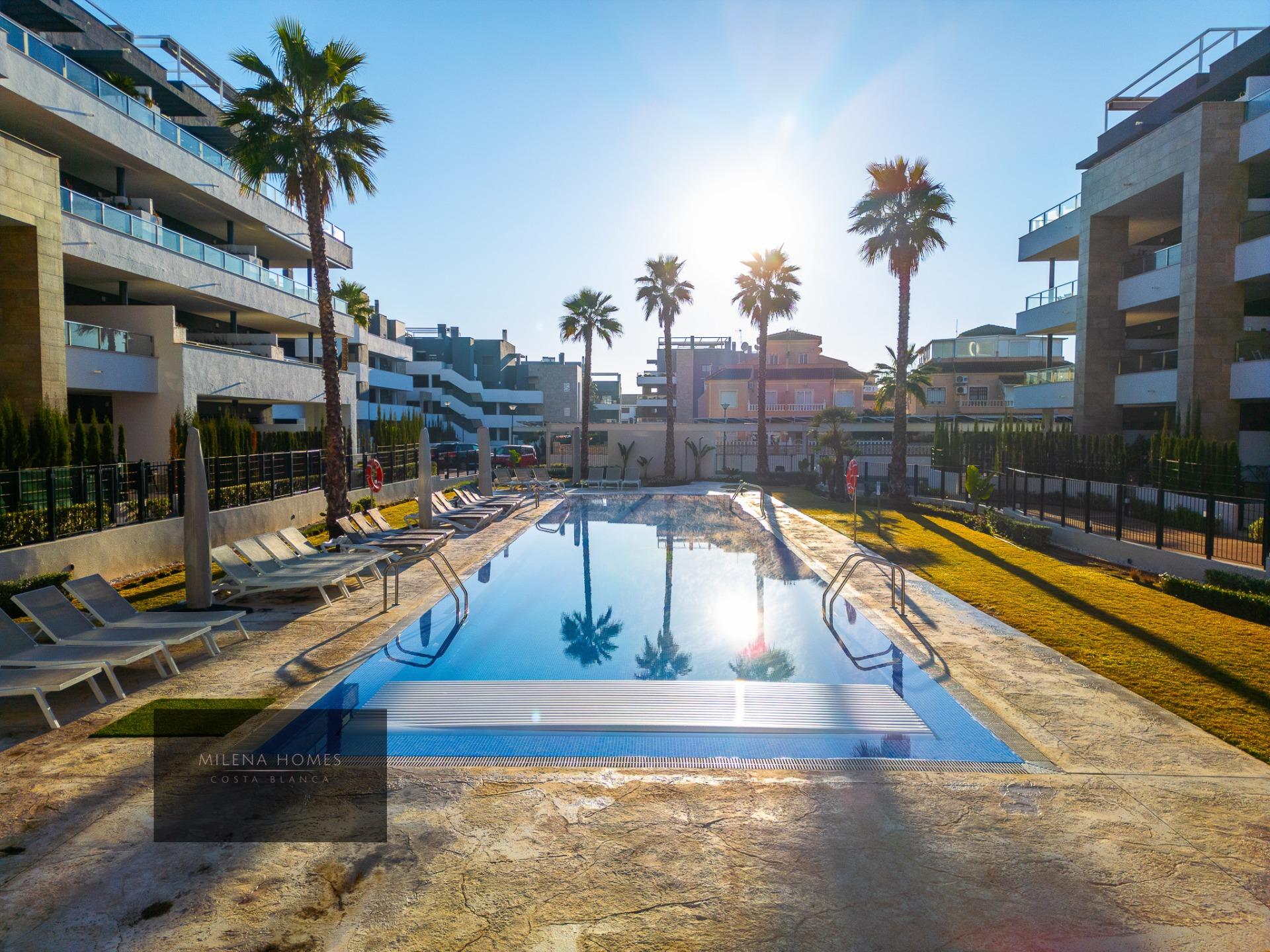 For sale - 3 Bedroom 2 Bathroom Apartment in Orihuela Costa - Playa Flamenca  - Alicante