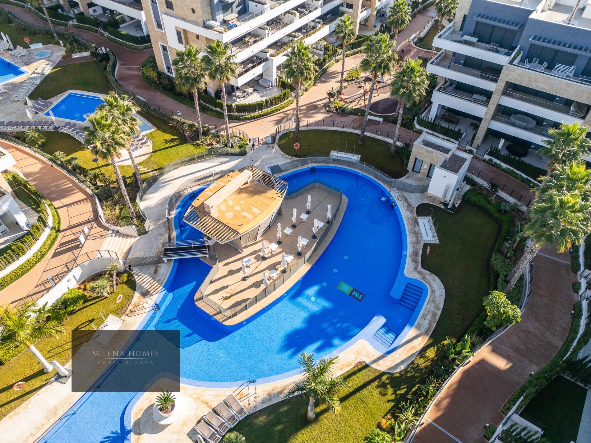 For sale - 3 Bedroom 2 Bathroom Apartment in Orihuela Costa - Playa Flamenca  - Alicante