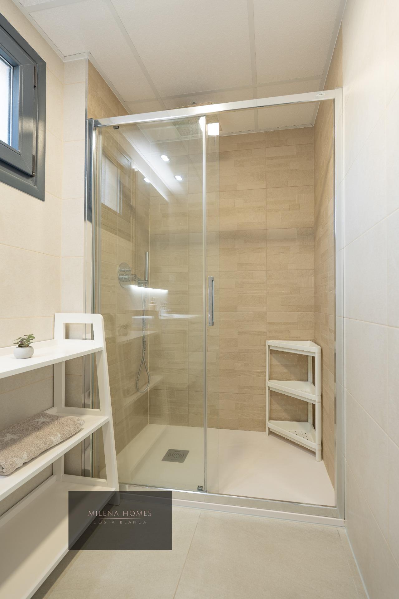 For sale - 3 Bedroom 2 Bathroom Apartment in Orihuela Costa - Playa Flamenca  - Alicante