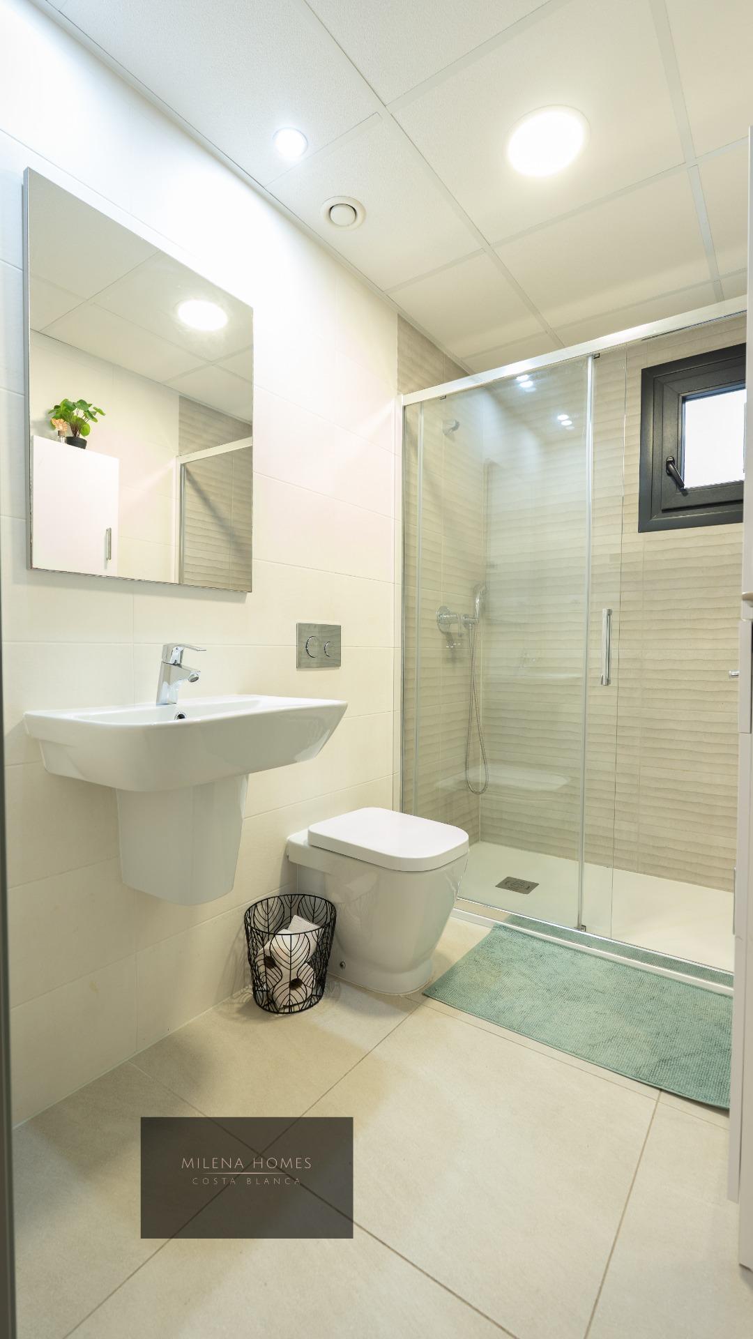 For sale - 3 Bedroom 2 Bathroom Apartment in Orihuela Costa - Playa Flamenca  - Alicante