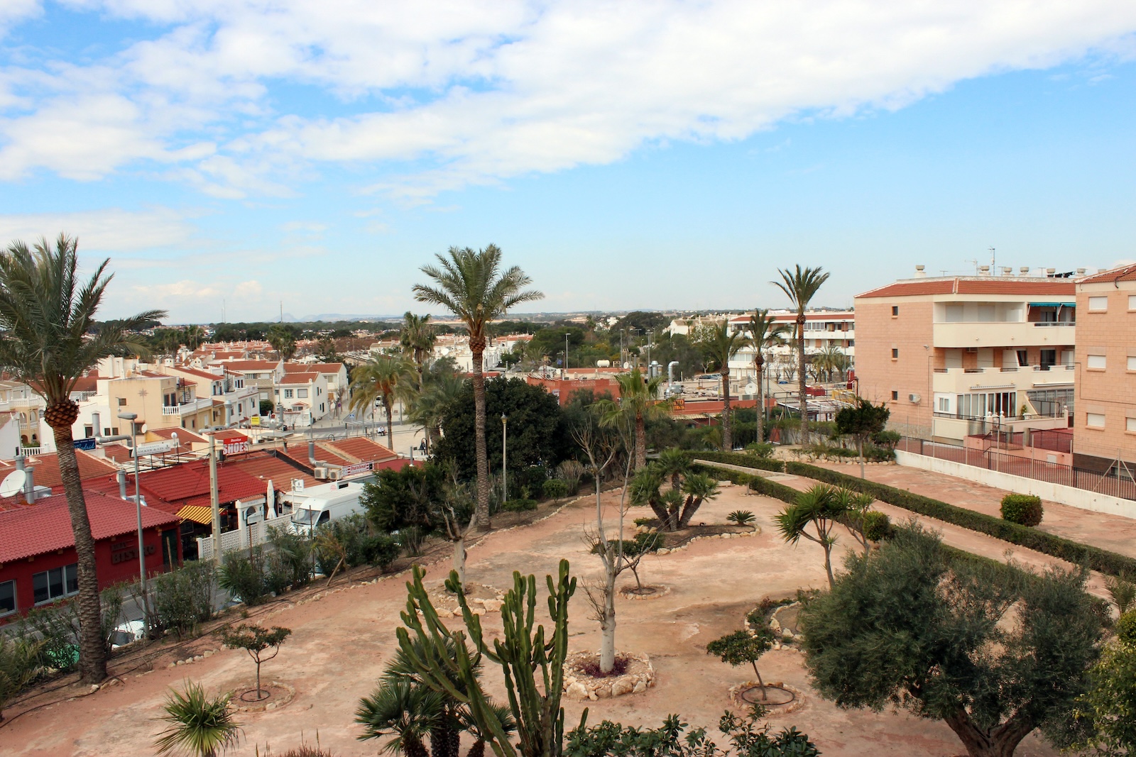 For sale - 3 Bedroom 2 Bathroom Apartment in Mil Palmeras - Costa Blanca  - Alicante