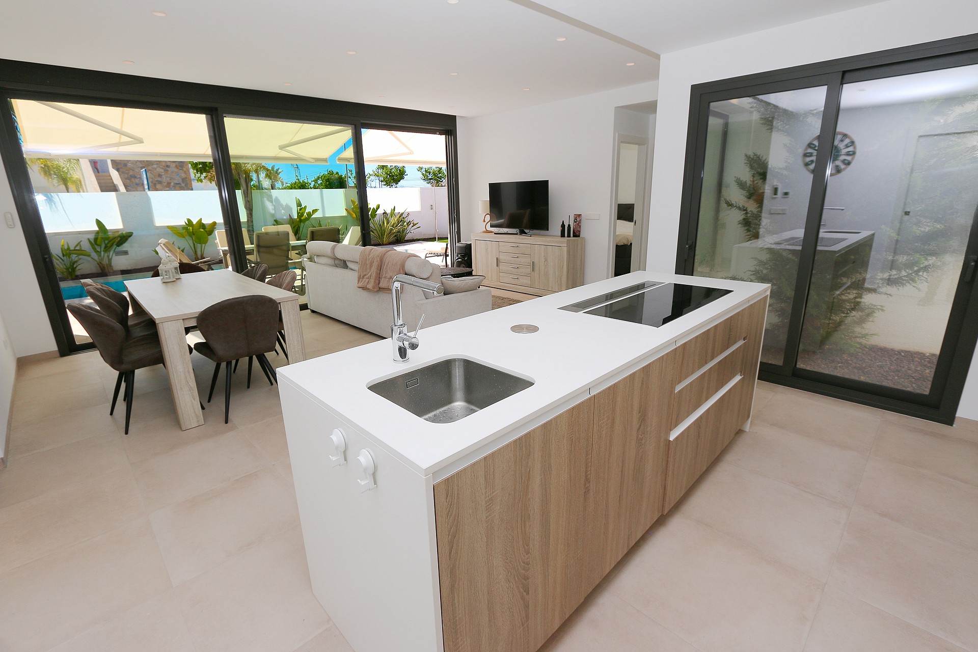 For sale - 3 Bedroom 3 Bathroom Villa in Pilar de La Horadada - Costa Blanca  - Alicante