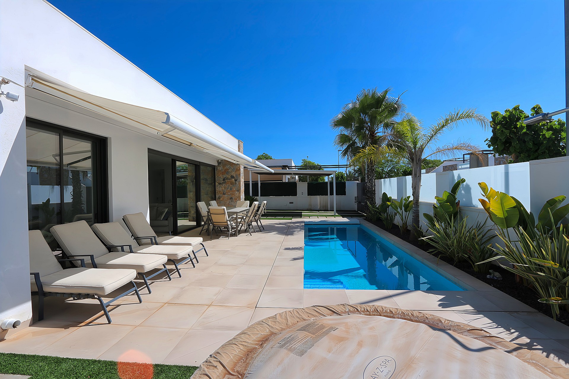 For sale - 3 Bedroom 3 Bathroom Villa in Pilar de La Horadada - Costa Blanca  - Alicante