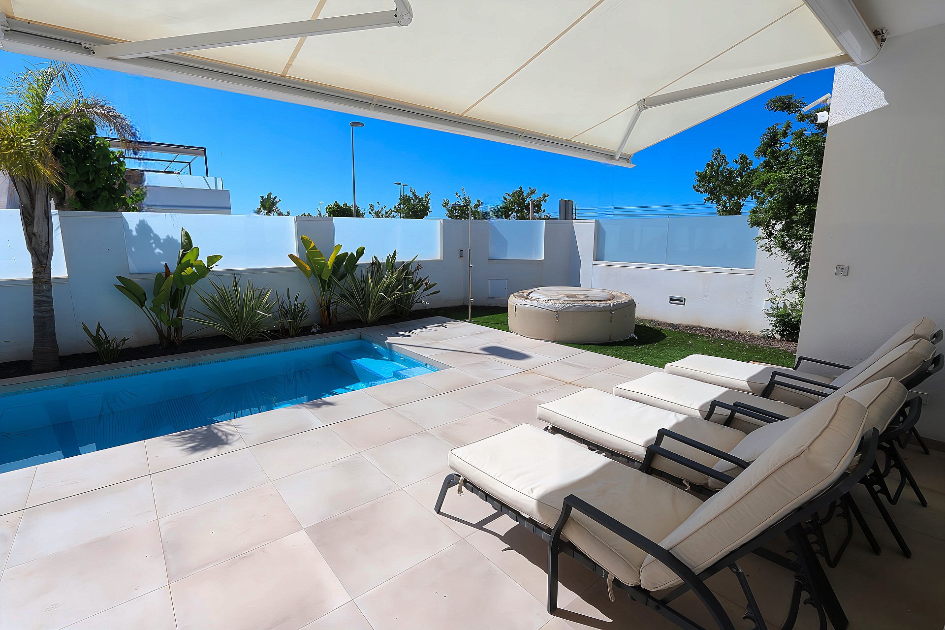 For sale - 3 Bedroom 3 Bathroom Villa in Pilar de La Horadada - Costa Blanca  - Alicante