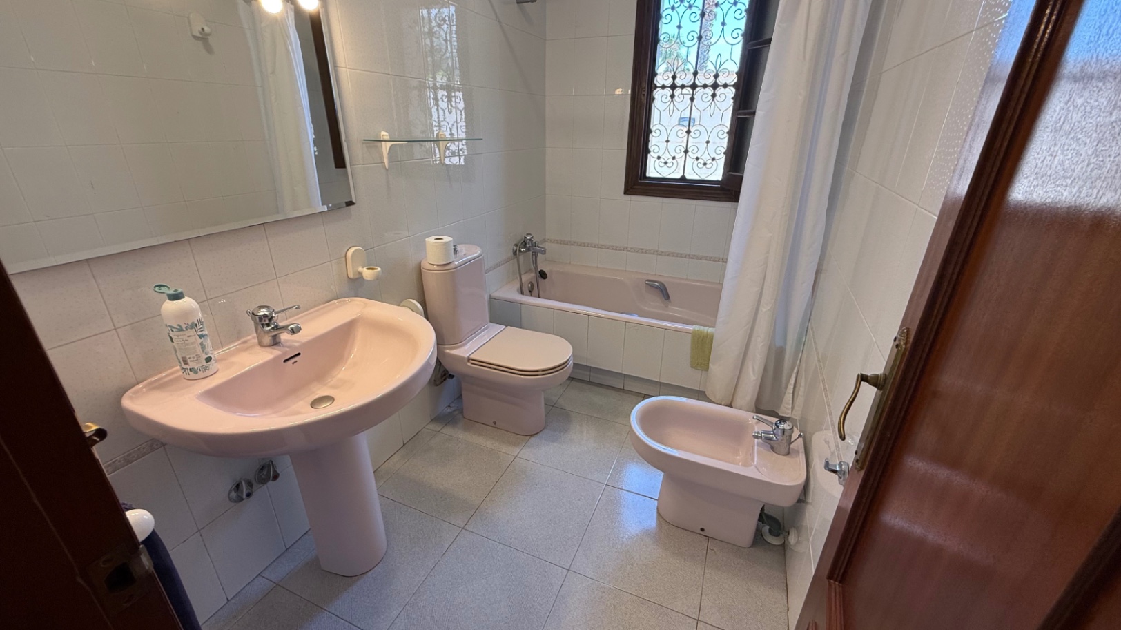 For sale - 4 Bedroom 2 Bathroom Villa in Orihuela - Inland  - Alicante