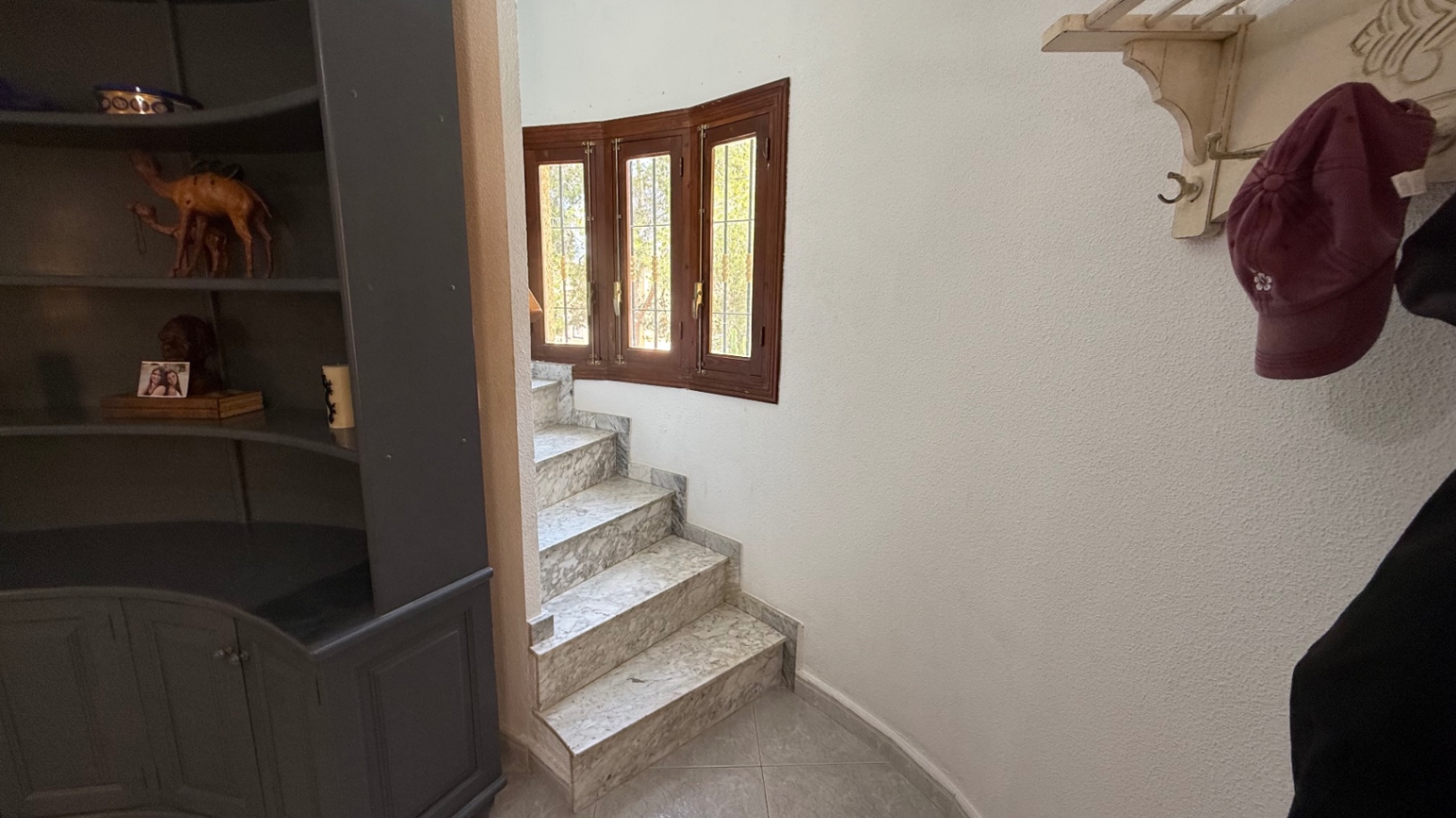 For sale - 6 Bedroom 3 Bathroom Villa in Orihuela - Inland  - Alicante