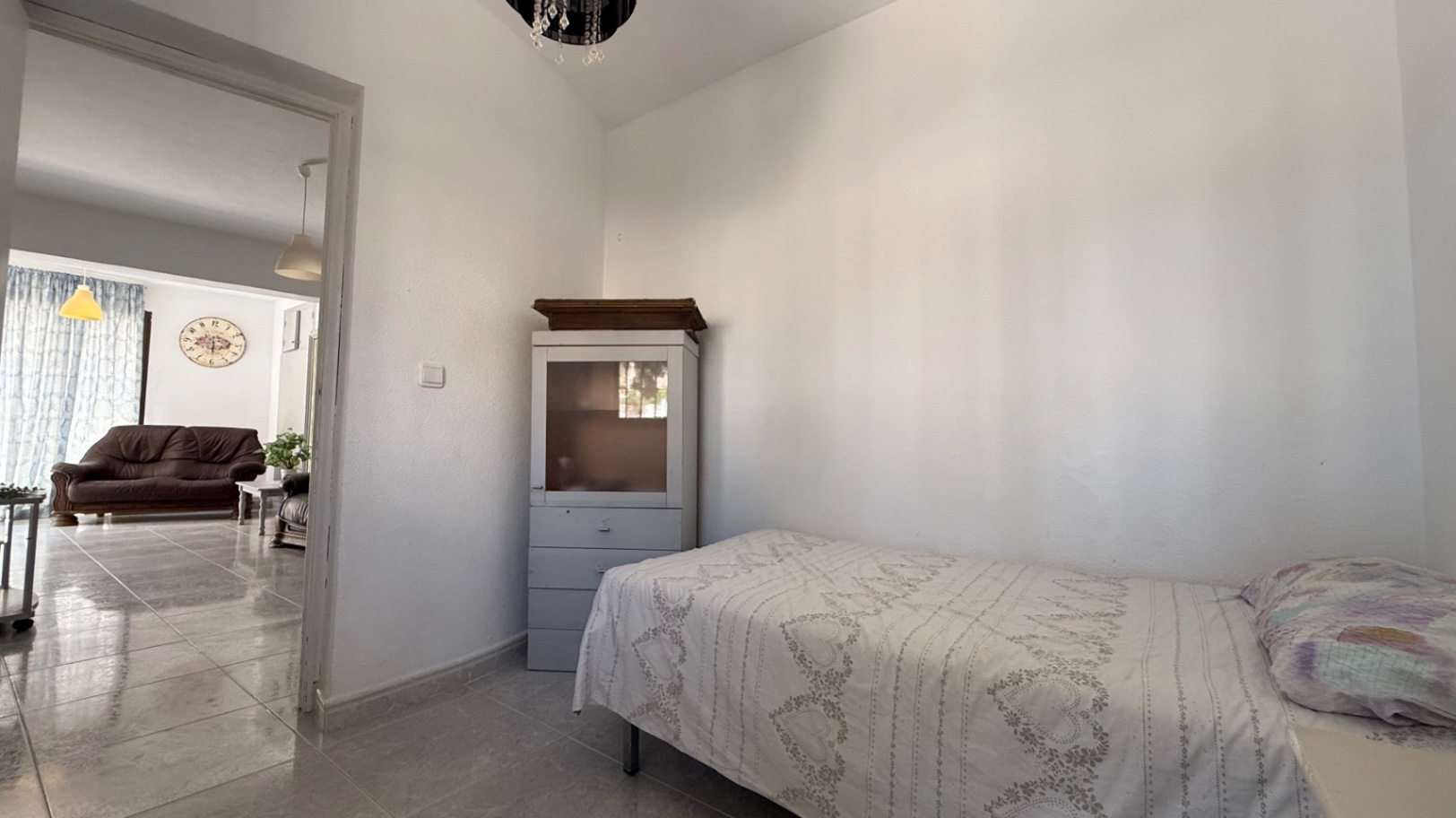 For sale - 6 Bedroom 3 Bathroom Villa in Orihuela - Inland  - Alicante