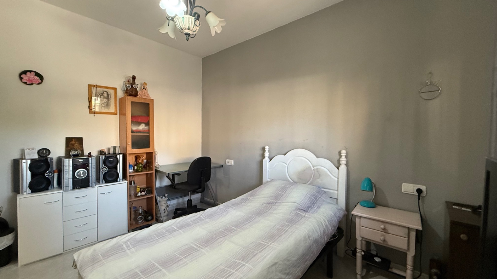 For sale - 6 Bedroom 3 Bathroom Villa in Orihuela - Inland  - Alicante