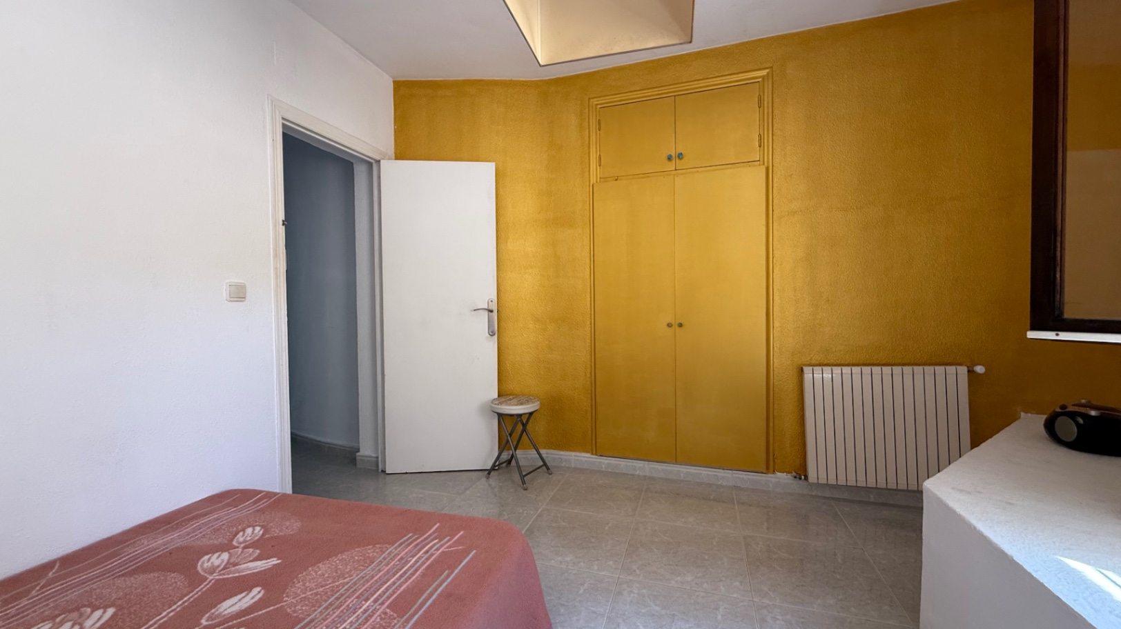 For sale - 6 Bedroom 3 Bathroom Villa in Orihuela - Inland  - Alicante