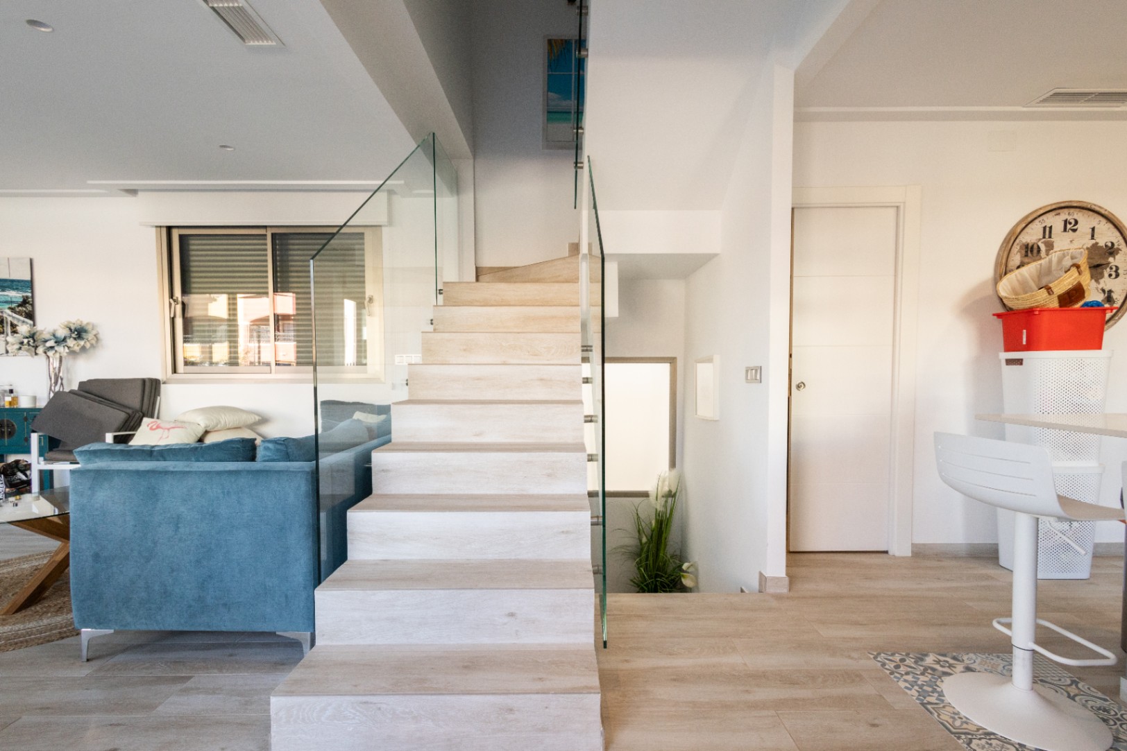 For sale - 4 Bedroom 3 Bathroom Villa in Orihuela - Inland  - Alicante
