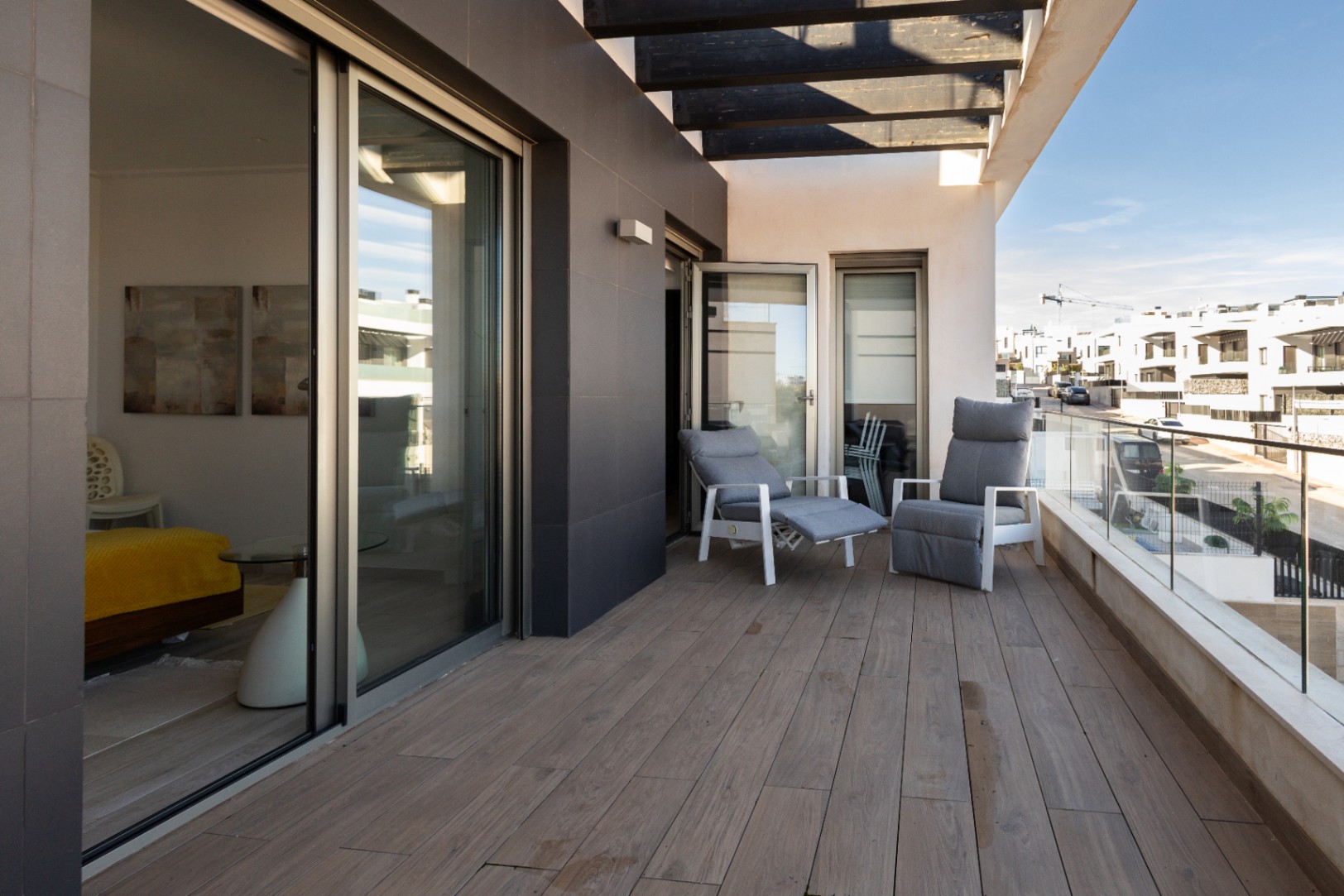 For sale - 4 Bedroom 3 Bathroom Villa in Orihuela - Inland  - Alicante