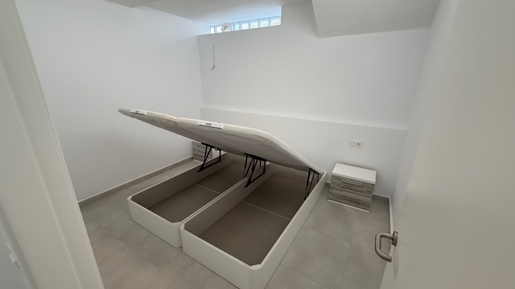 For sale - 5 Bedroom 3 Bathroom Town House in Orihuela - Inland  - Alicante