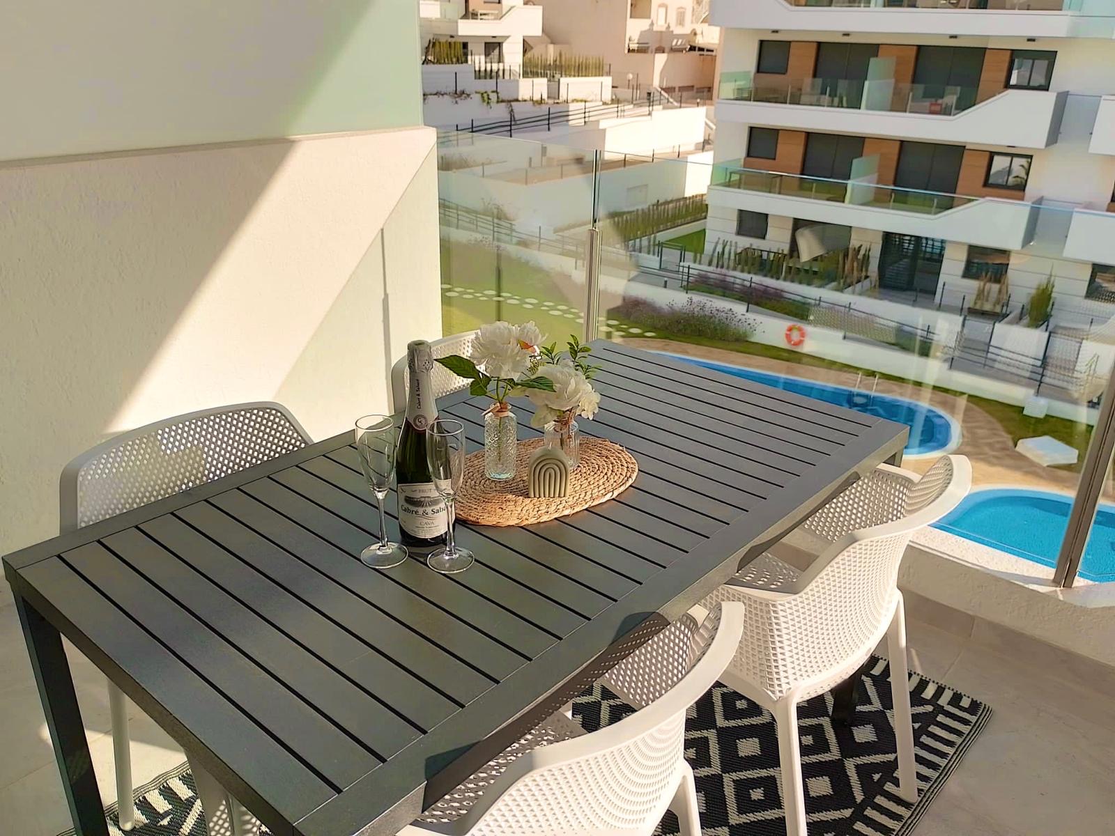 For sale - 2 Bedroom 2 Bathroom Apartment in Orihuela - Inland  - Alicante