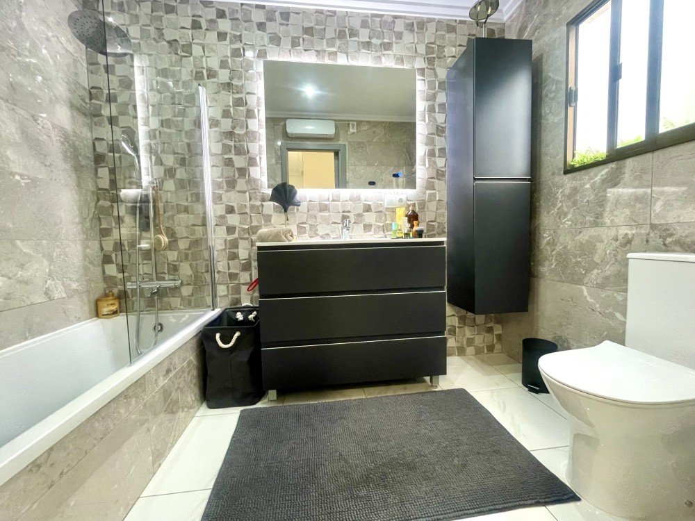 For sale - 3 Bedroom 1 Bathroom Apartment in Orihuela Costa - Costa Blanca  - Alicante