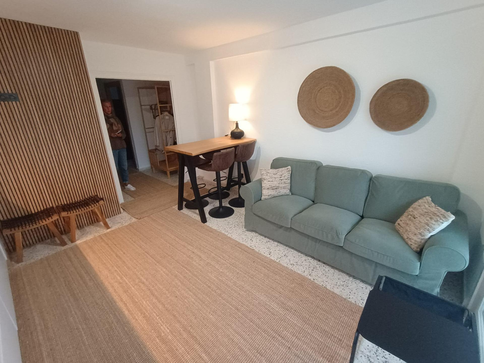 For sale - 2 Bedroom 1 Bathroom Apartment in Guardamar del Segura - Urbanizaciones  - Alicante