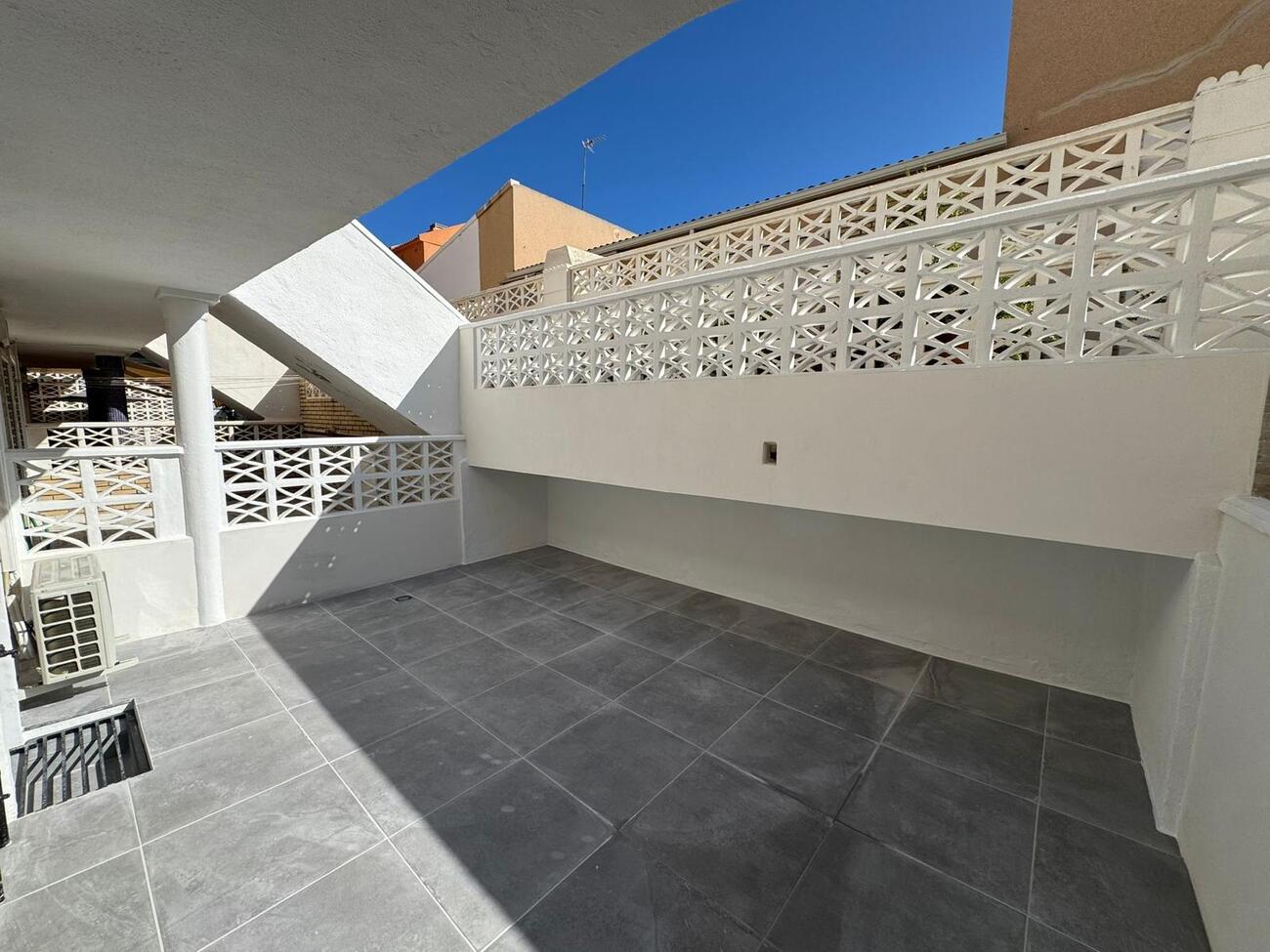 For sale - 3 Bedroom 1 Bathroom Apartment in La Mata -  - Alicante