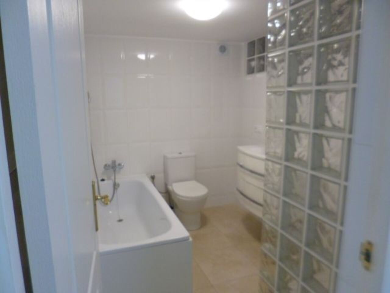 For sale - 5 Bedroom 4 Bathroom Villa in Villamartin - Costa Blanca  - Alicante