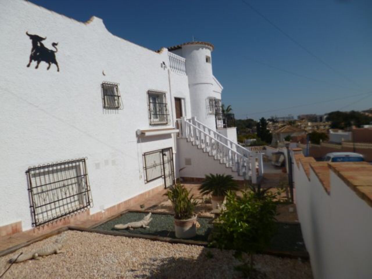 For sale - 5 Bedroom 4 Bathroom Villa in Villamartin - Costa Blanca  - Alicante