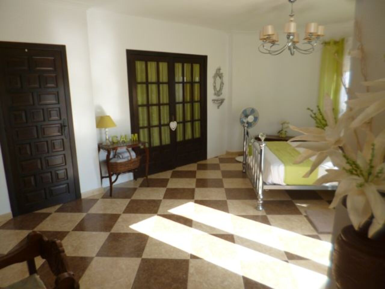 For sale - 5 Bedroom 4 Bathroom Villa in Villamartin - Costa Blanca  - Alicante