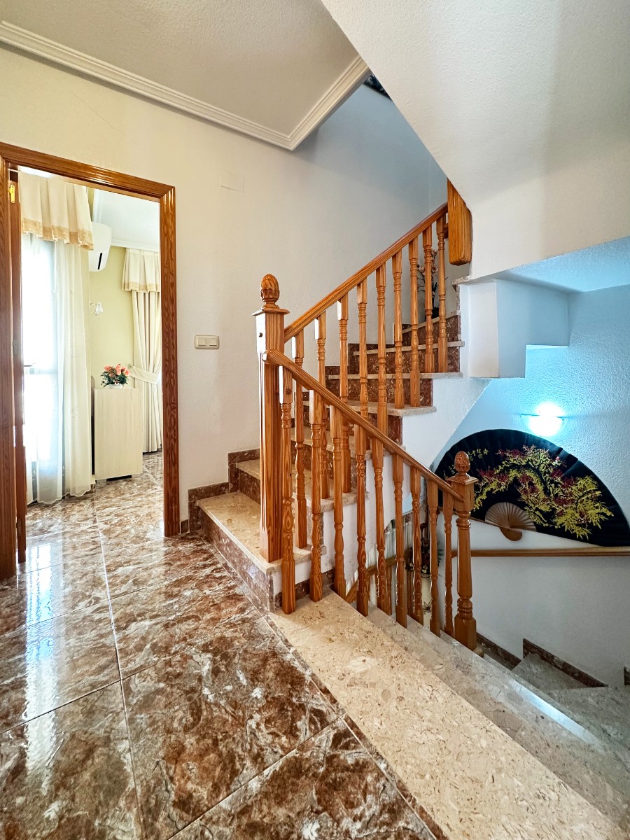For sale - 3 Bedroom 2 Bathroom Town House in Orihuela Costa - Costa Blanca  - Alicante