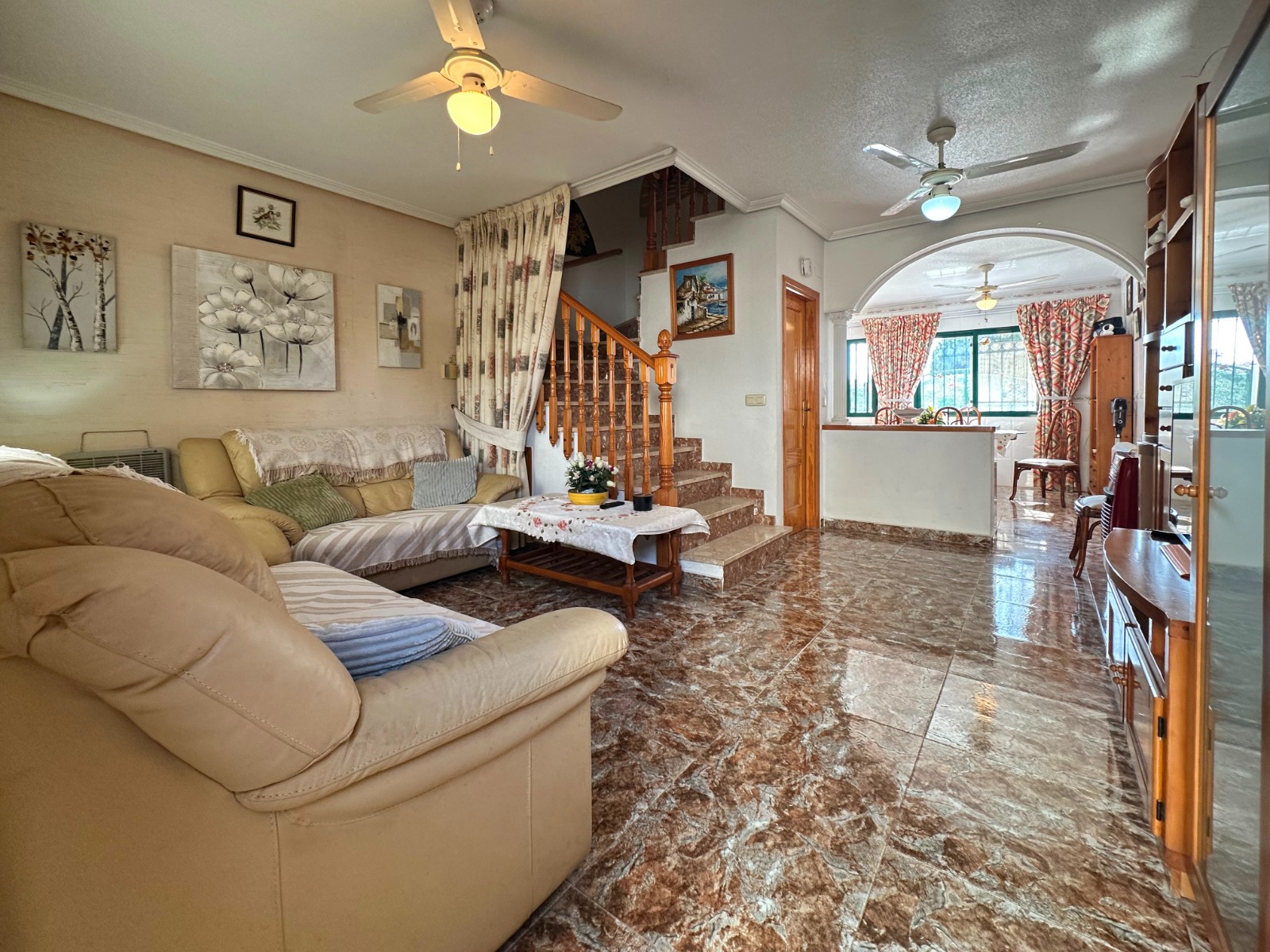 For sale - 3 Bedroom 2 Bathroom Town House in Orihuela Costa - Costa Blanca  - Alicante