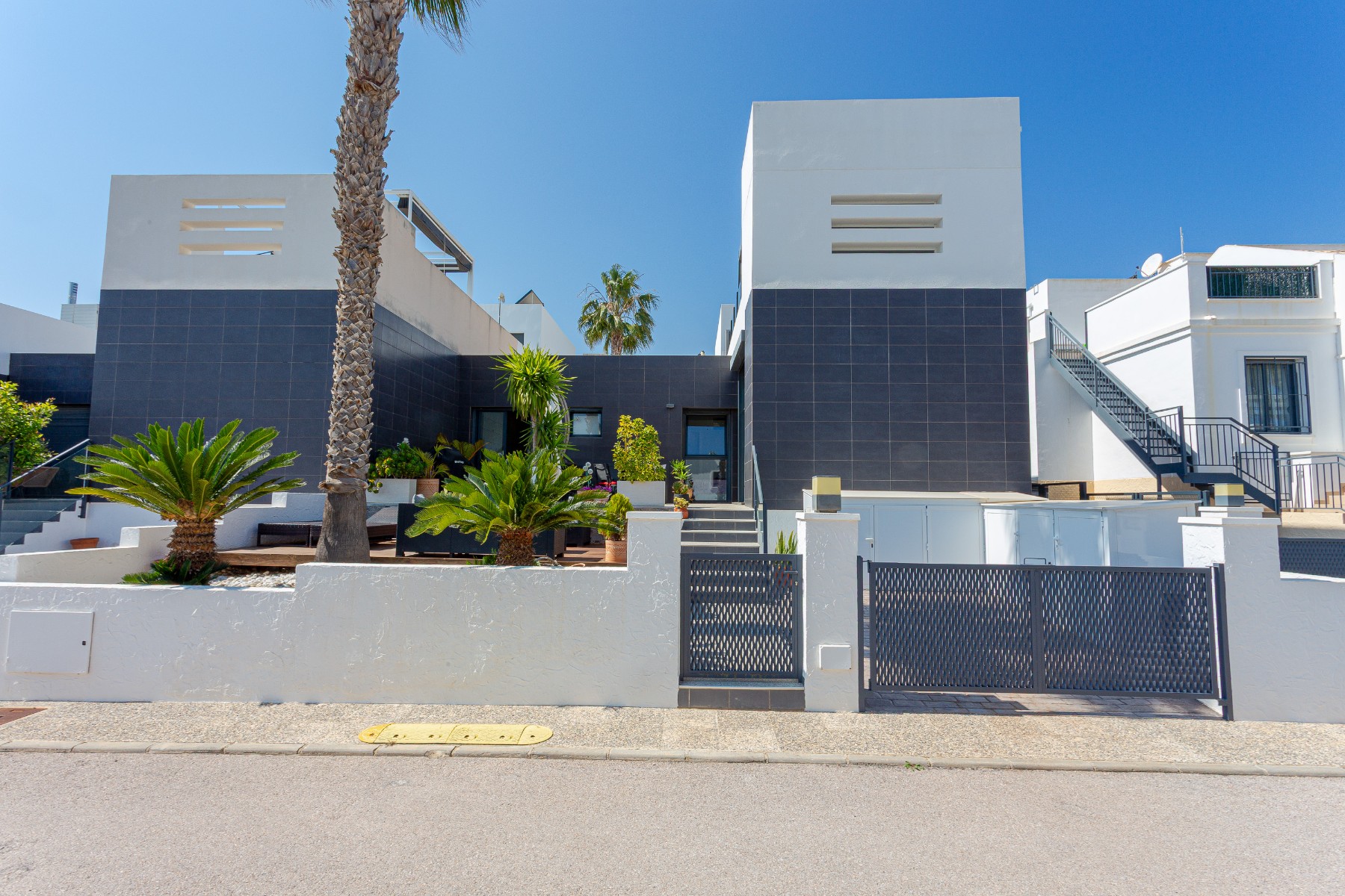 For sale - 2 Bedroom 2 Bathroom Villa in Orihuela Costa - Costa Blanca  - Alicante