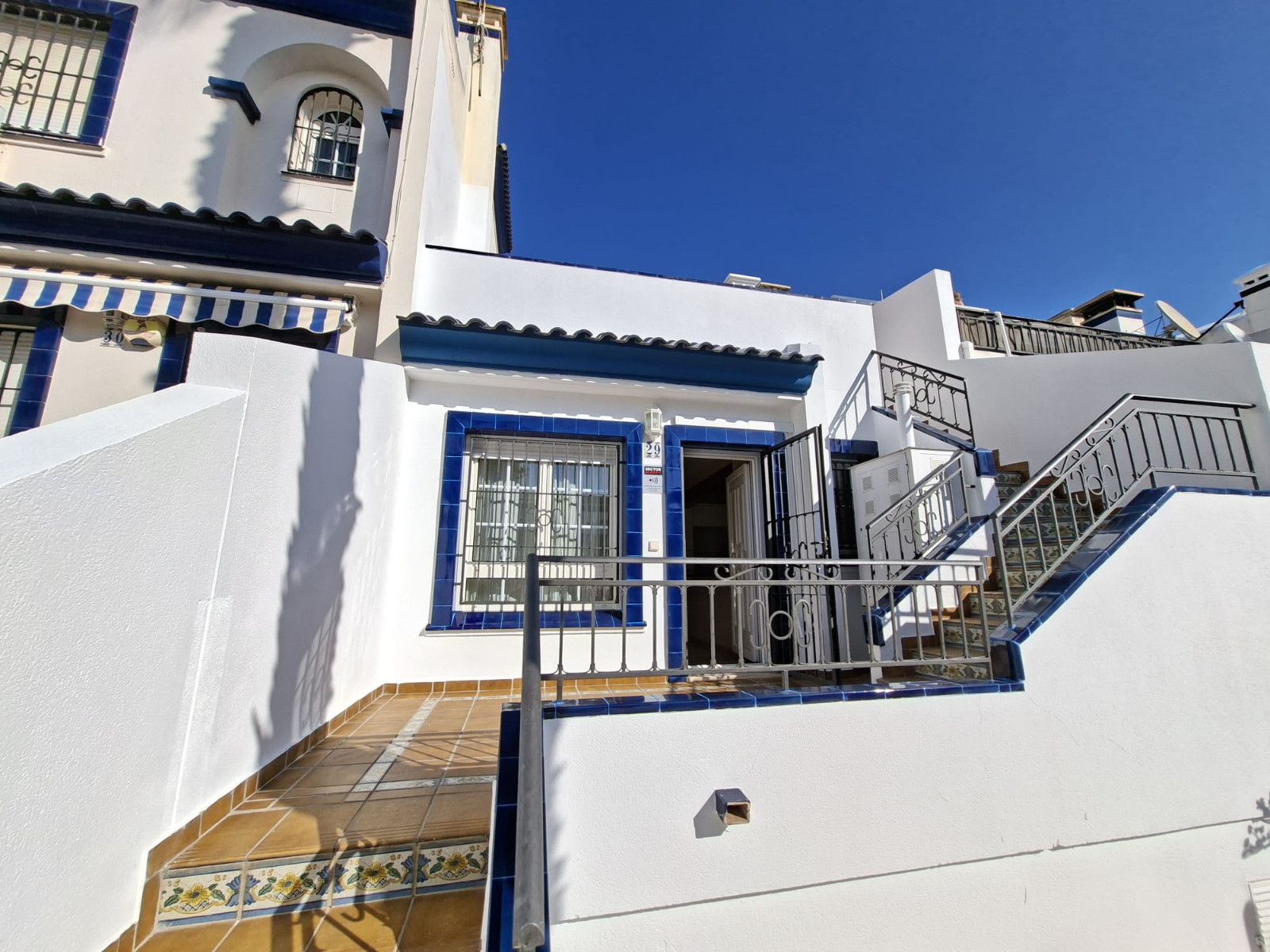 For sale - 2 Bedroom 1 Bathroom Bungalow in Villamartin - Costa Blanca  - Alicante