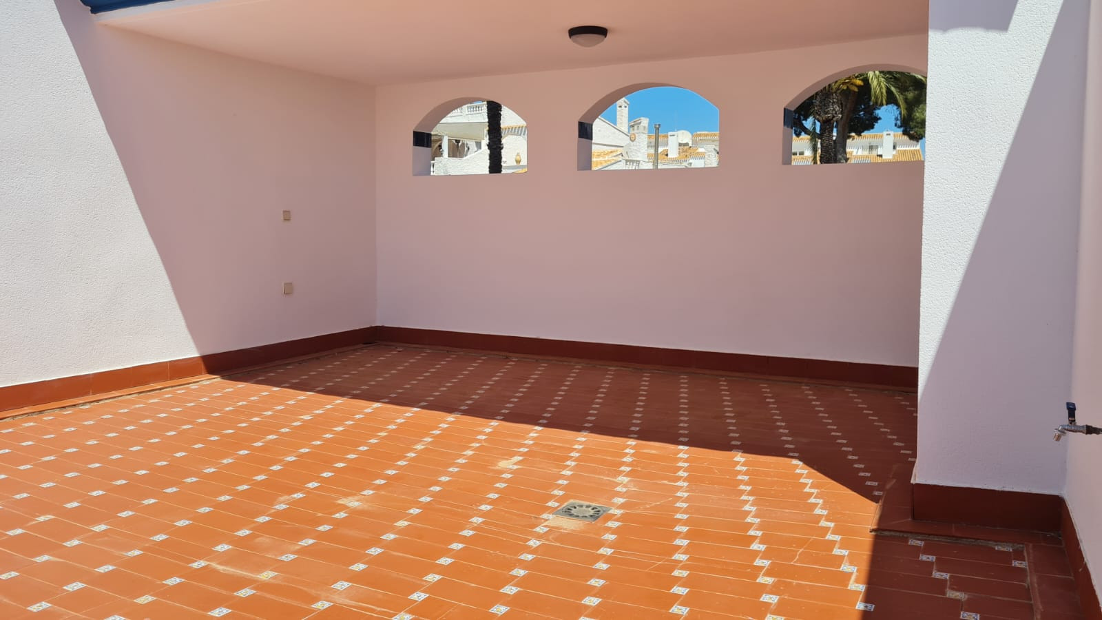 For sale - 2 Bedroom 1 Bathroom Bungalow in Villamartin - Costa Blanca  - Alicante