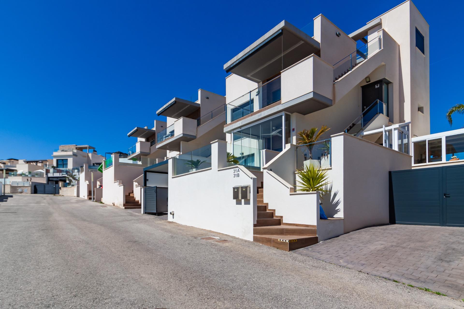 For sale - 2 Bedroom 2 Bathroom Apartment in San Miguel de Salinas - Bellavista  - Alicante