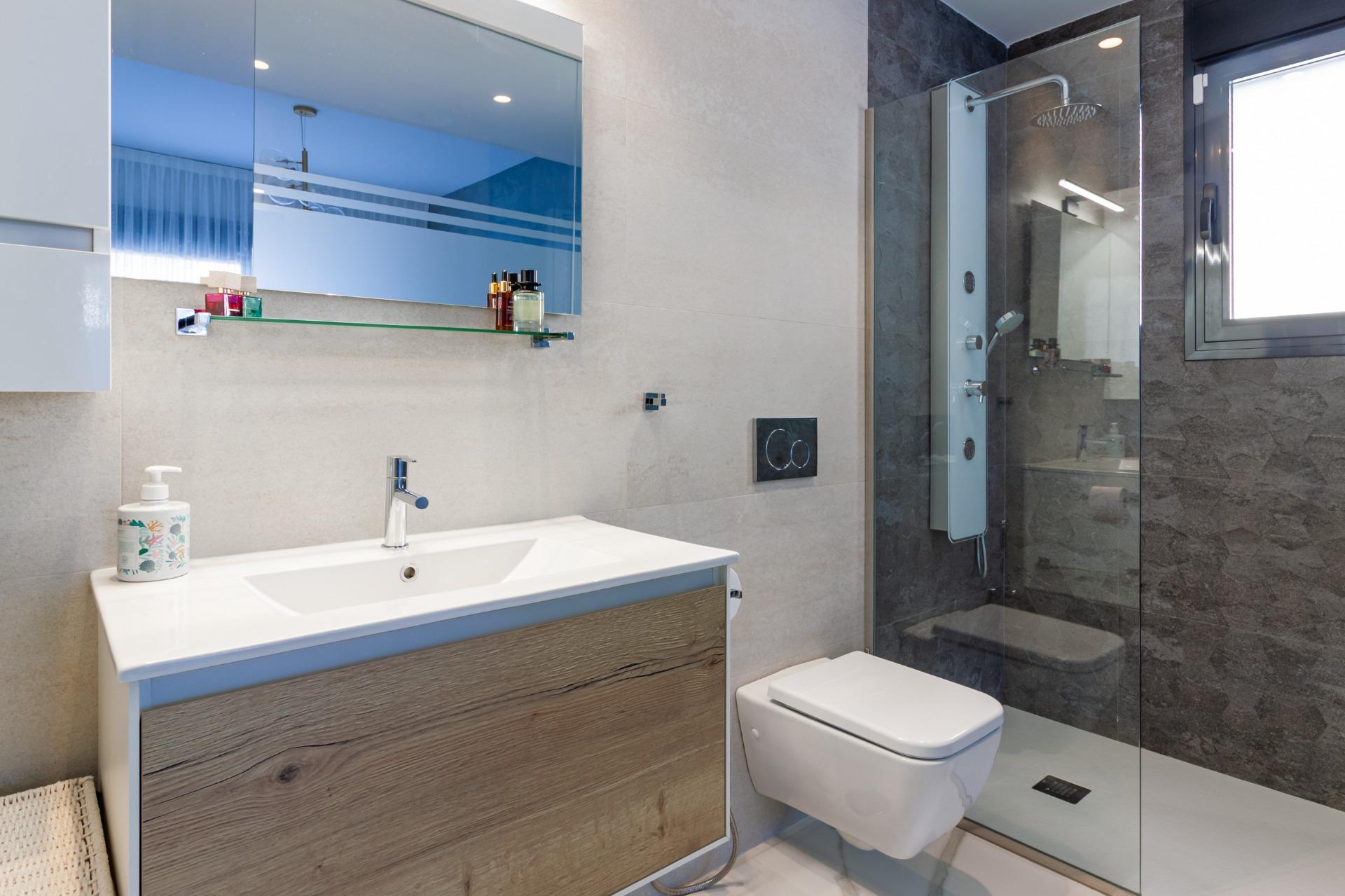 For sale - 2 Bedroom 2 Bathroom Apartment in San Miguel de Salinas - Bellavista  - Alicante