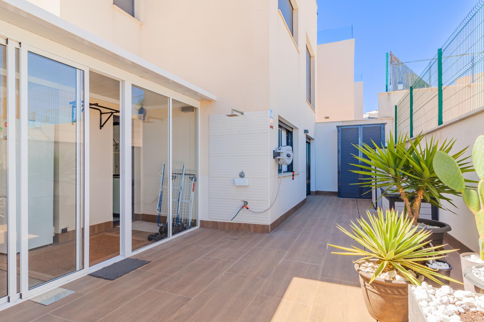 For sale - 2 Bedroom 2 Bathroom Apartment in San Miguel de Salinas - Bellavista  - Alicante