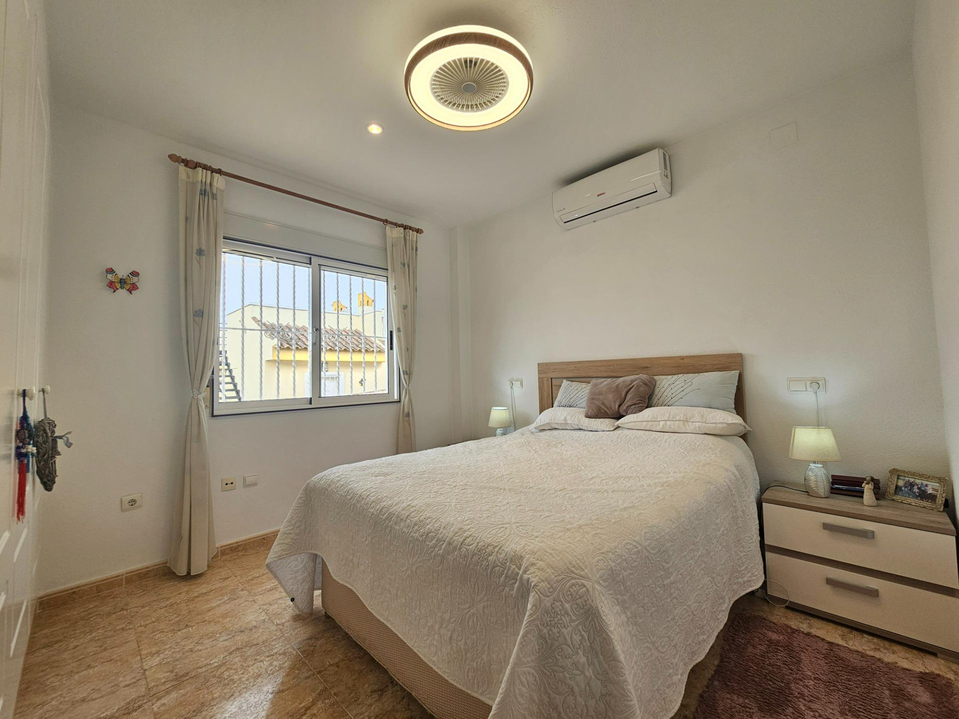 For sale - 3 Bedroom 2 Bathroom Villa in Benijofar - Benimar 3  - Alicante