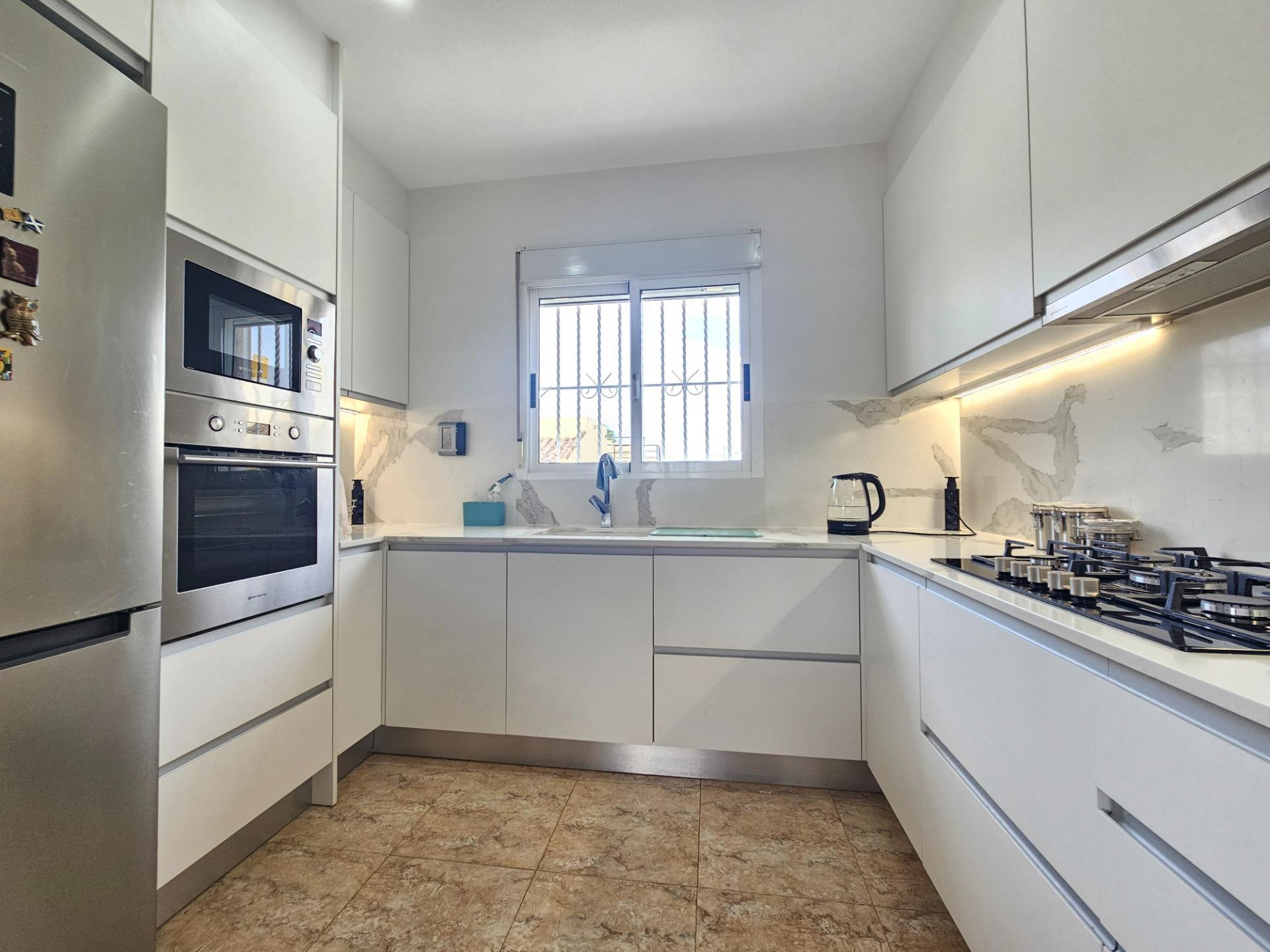 For sale - 3 Bedroom 2 Bathroom Villa in Benijofar - Benimar 3  - Alicante