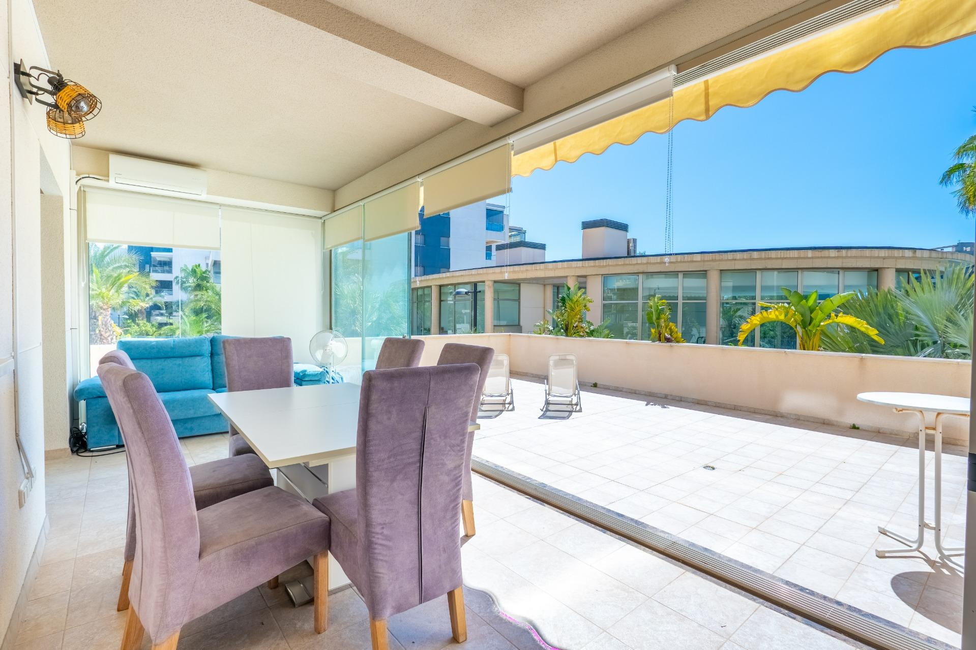 For sale - 3 Bedroom 2 Bathroom Apartment in Orihuela Costa - Los Dolses  - Alicante