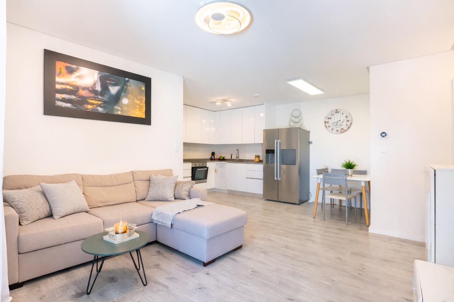 For sale - 3 Bedroom 2 Bathroom Apartment in Orihuela Costa - Los Dolses  - Alicante