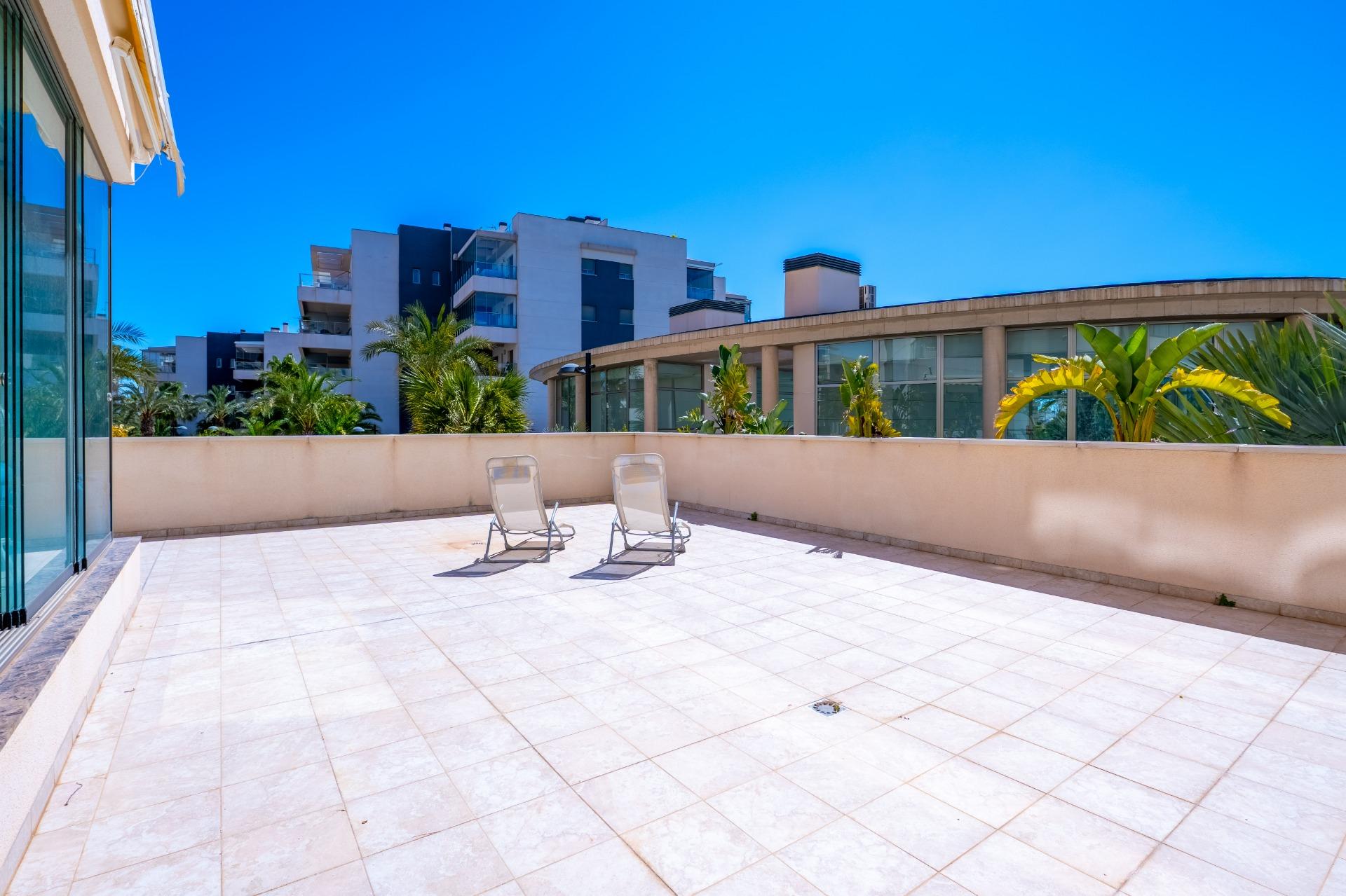 For sale - 3 Bedroom 2 Bathroom Apartment in Orihuela Costa - Los Dolses  - Alicante
