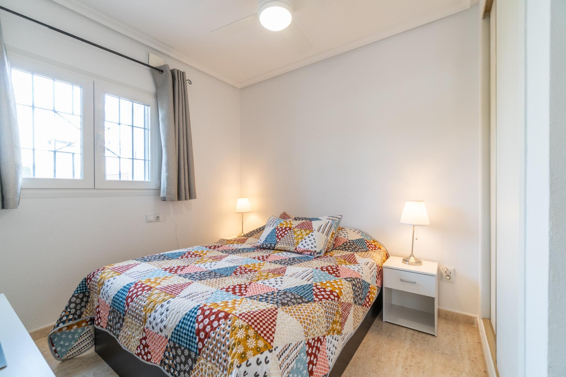 For sale - 3 Bedroom 2 Bathroom house in Orihuela Costa - Zeniamar-Horizonte-La Campana  - Alicante