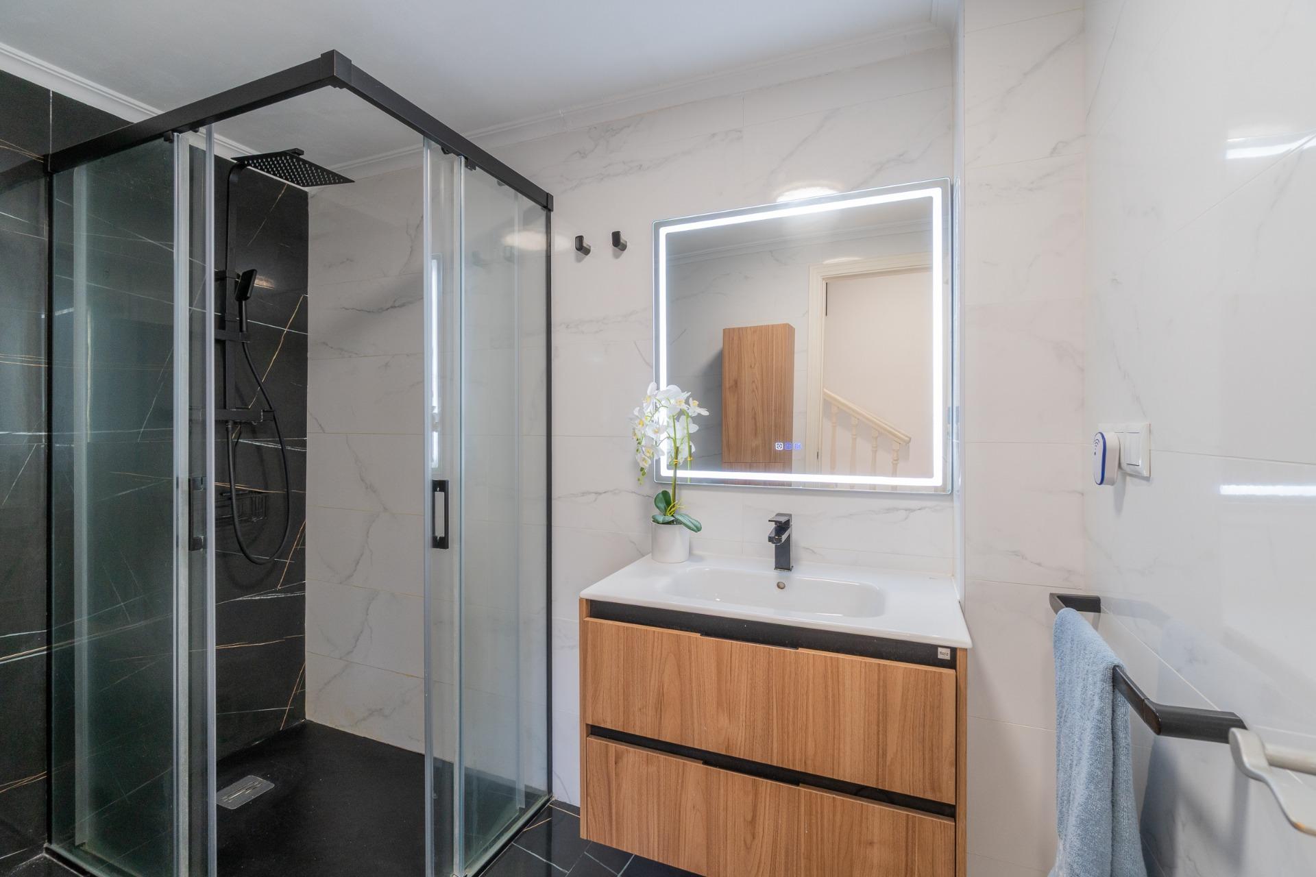 For sale - 3 Bedroom 2 Bathroom house in Orihuela Costa - Zeniamar-Horizonte-La Campana  - Alicante