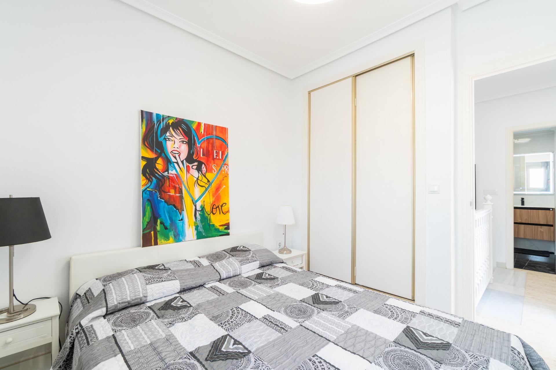 For sale - 3 Bedroom 2 Bathroom house in Orihuela Costa - Zeniamar-Horizonte-La Campana  - Alicante