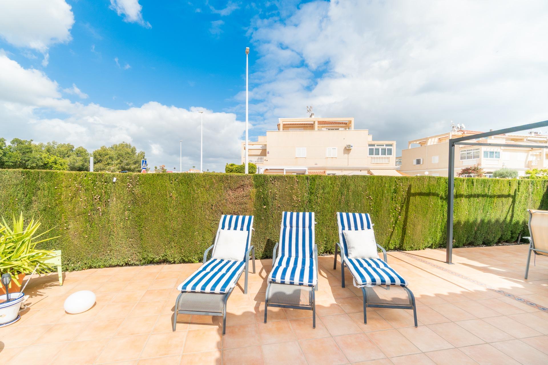 For sale - 3 Bedroom 2 Bathroom house in Orihuela Costa - Zeniamar-Horizonte-La Campana  - Alicante