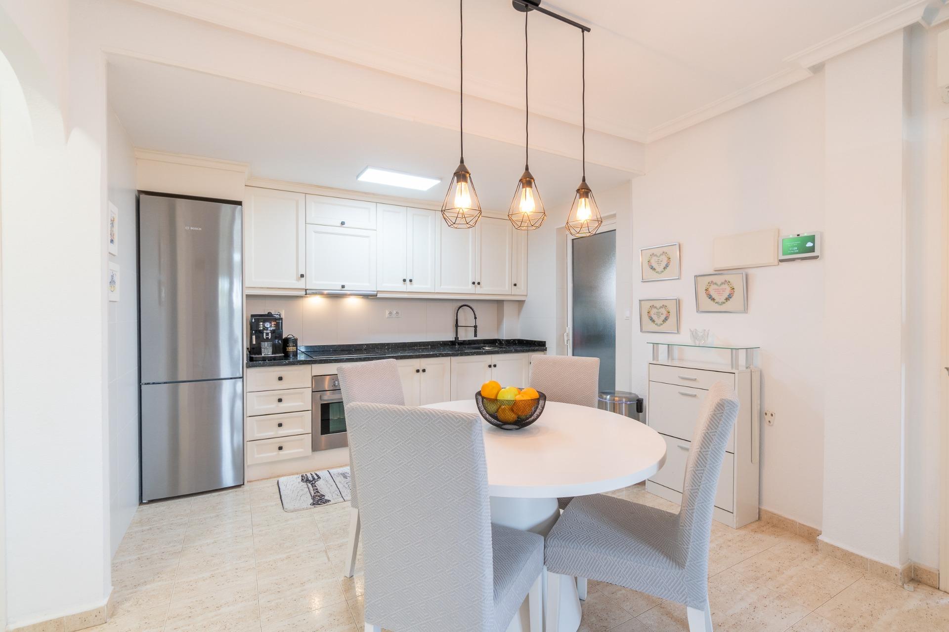 For sale - 3 Bedroom 2 Bathroom house in Orihuela Costa - Zeniamar-Horizonte-La Campana  - Alicante