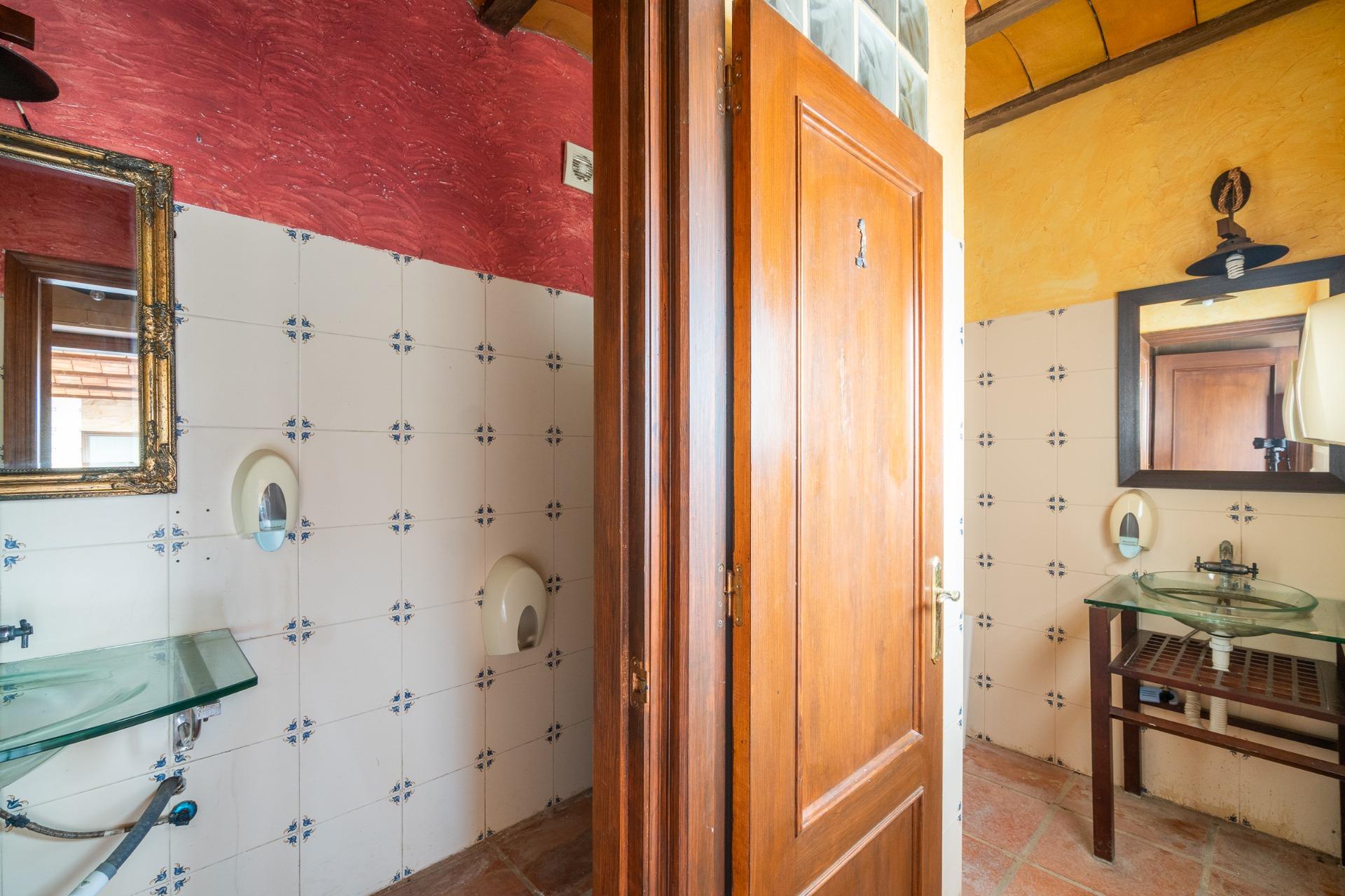 For sale - 4 Bedroom 2 Bathroom Villa in Torrevieja - Orihuela costa  - Alicante