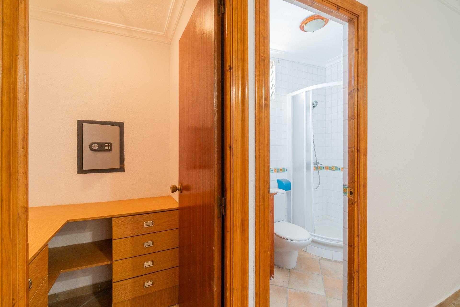 For sale - 4 Bedroom 2 Bathroom house in Los Altos - Orihuela costa  - Alicante