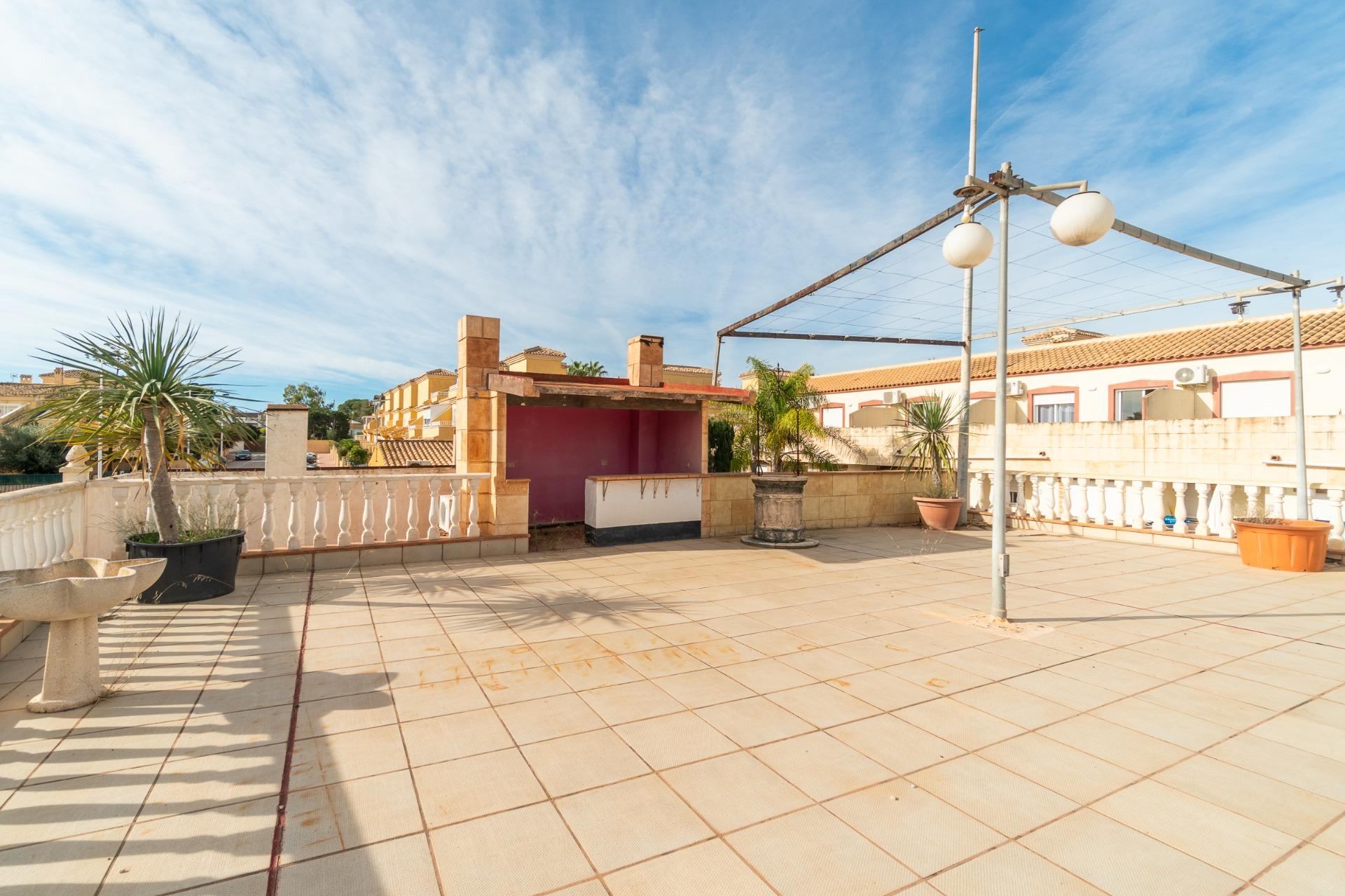For sale - 4 Bedroom 2 Bathroom house in Los Altos - Orihuela costa  - Alicante
